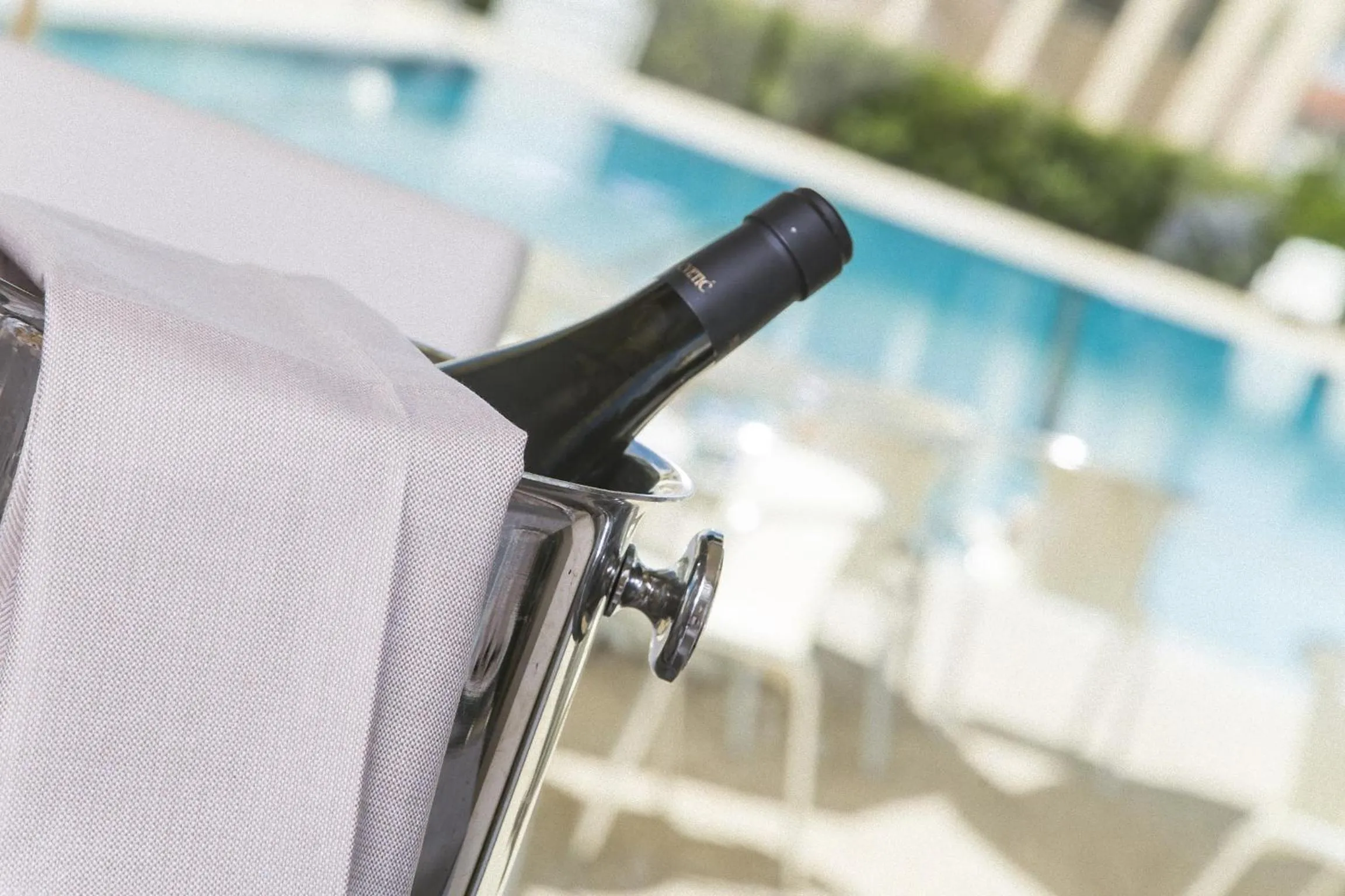 Alcoholic drinks in Hotel Mara