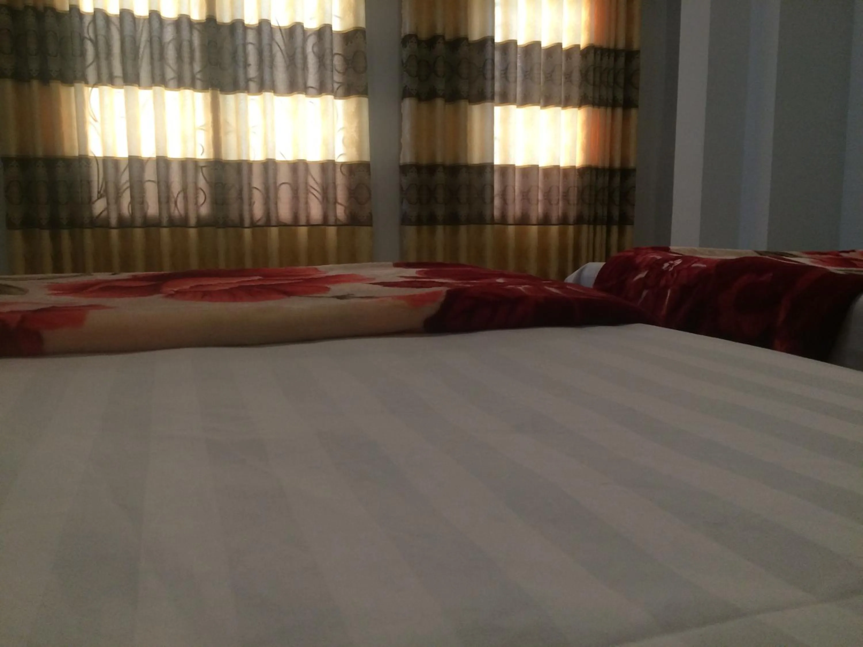 Bed in Y Bon