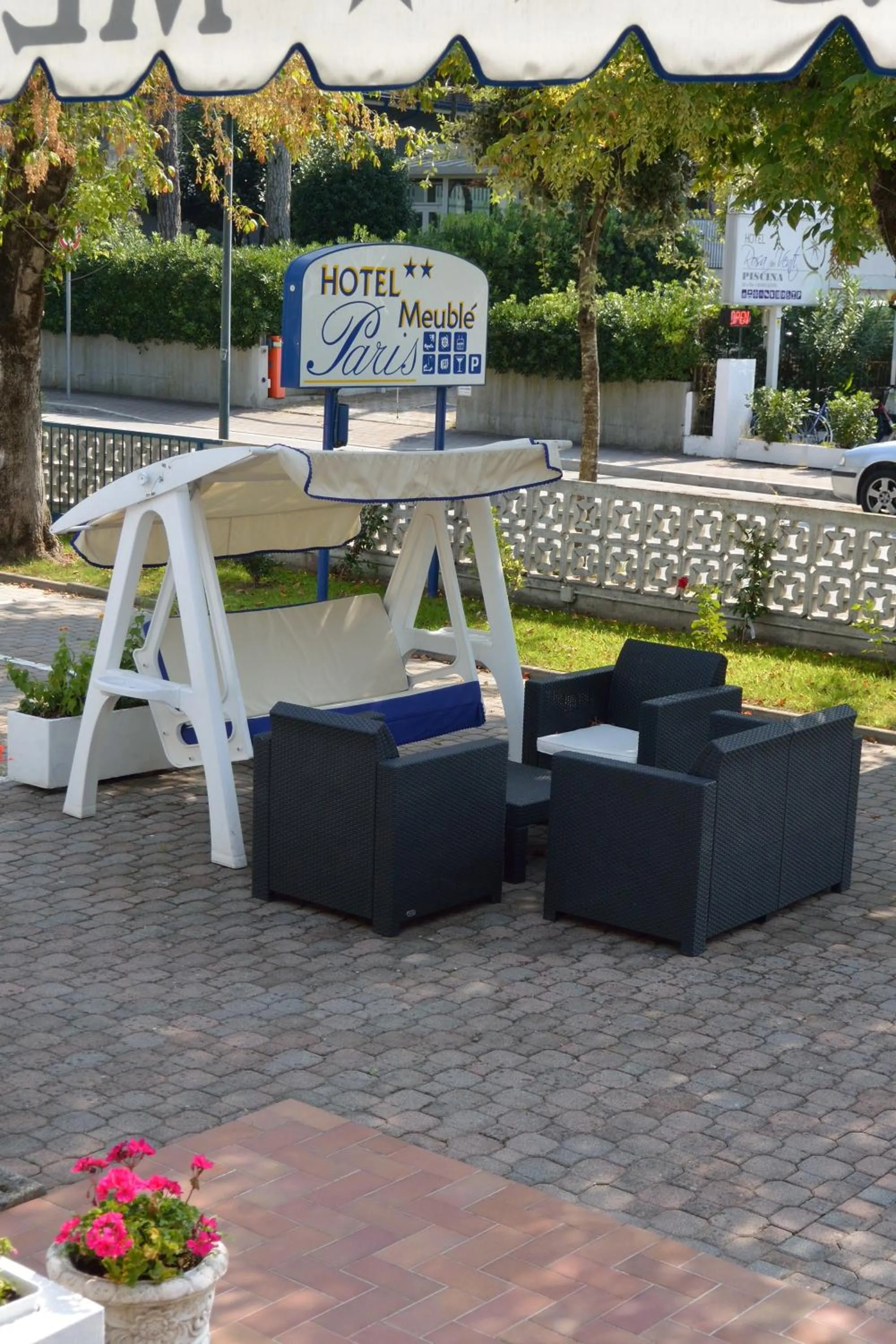 Patio in Hotel Paris