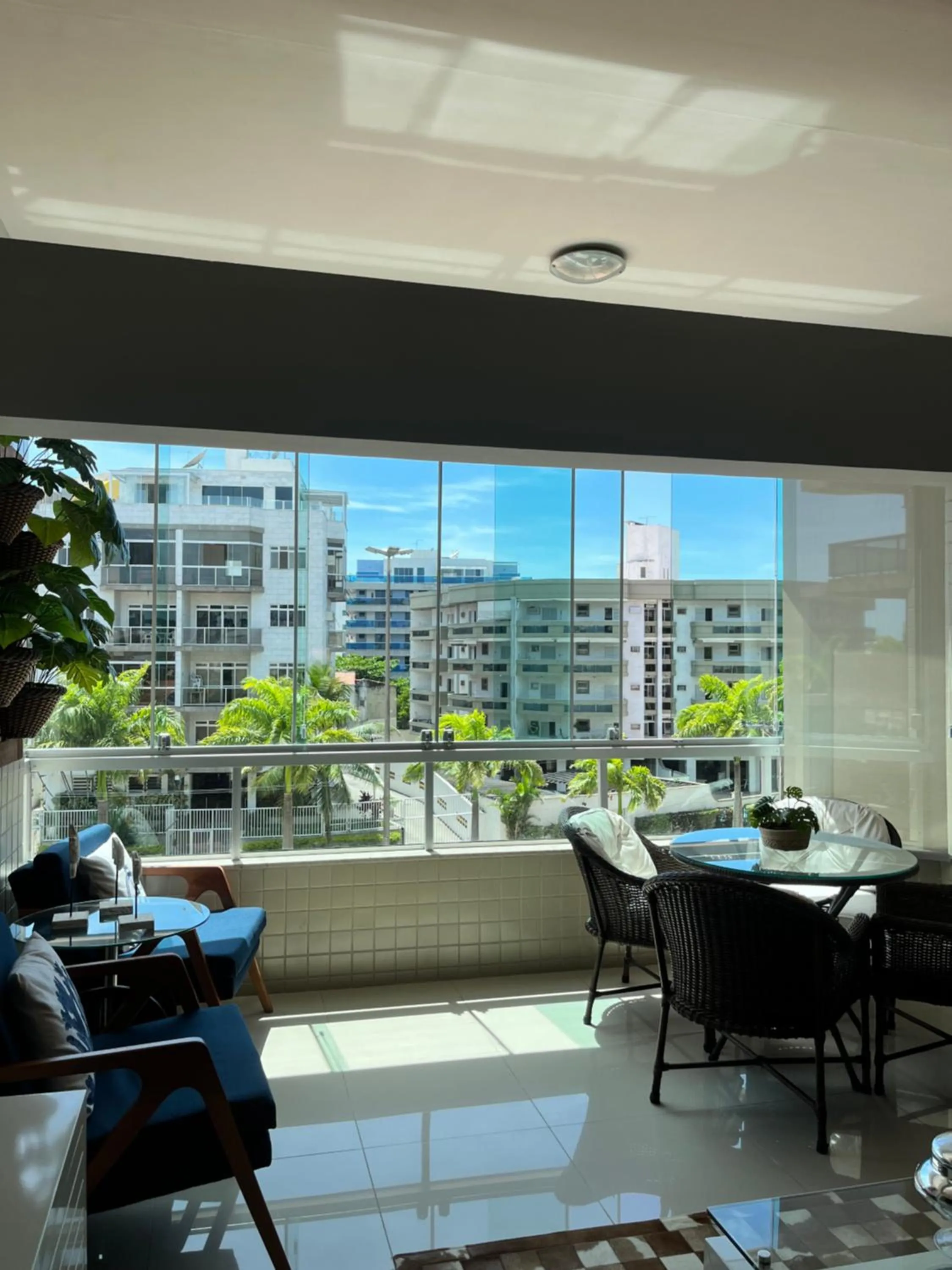 Living room in Maravilhoso Apto na Praia do Forte Wi-Fi 600 MB
