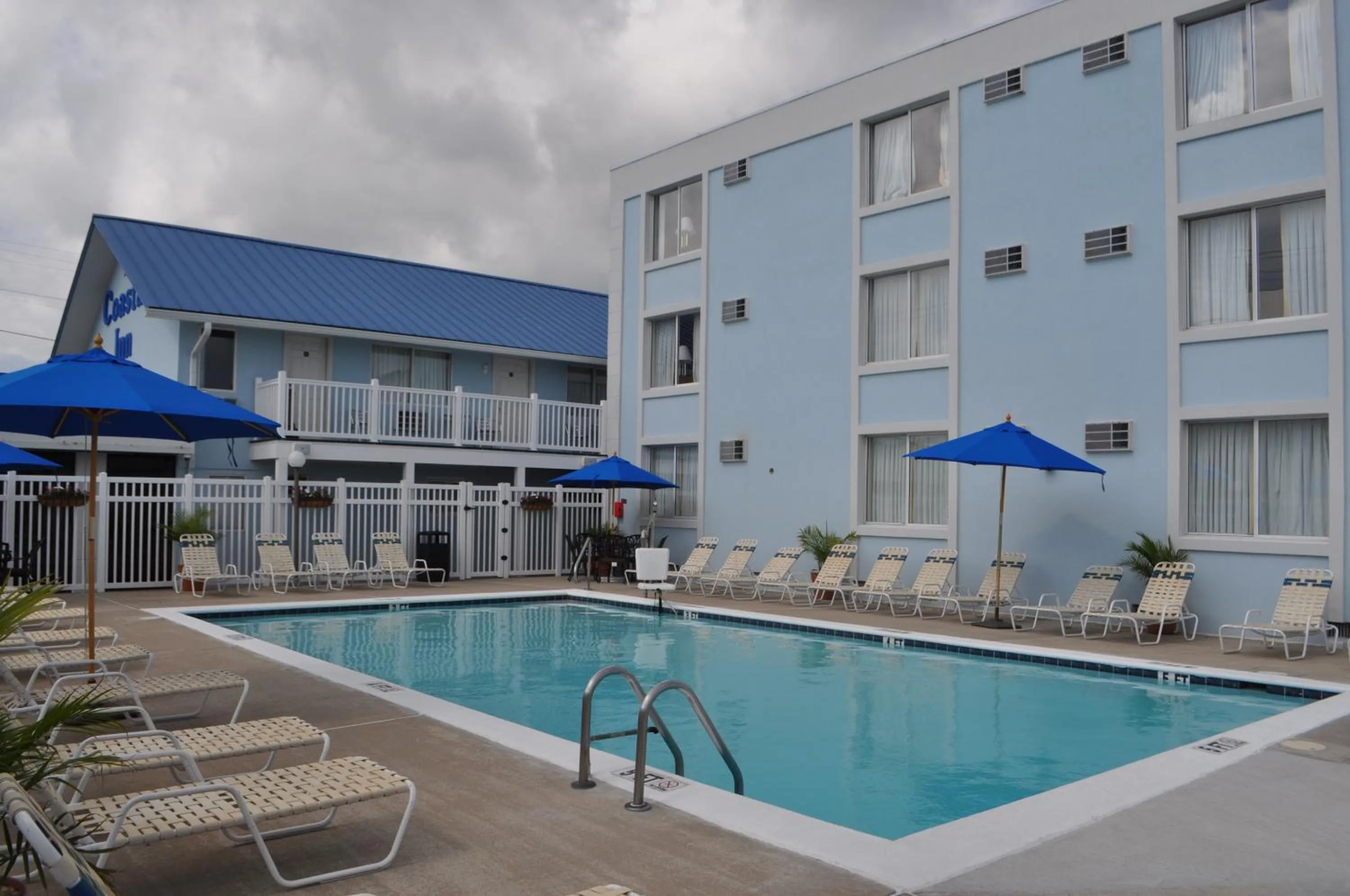 Swimming pool in Coastal Inn - Ocean City