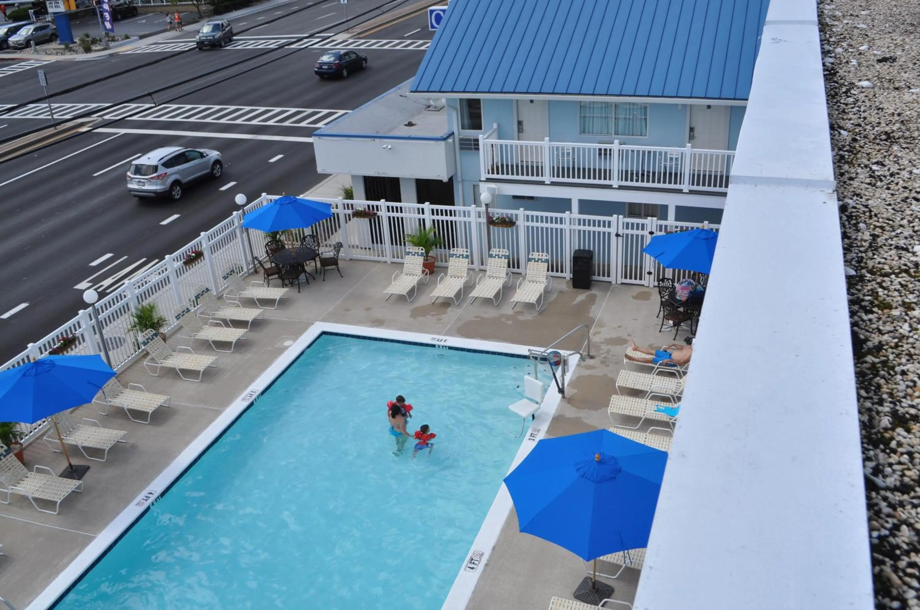 Swimming pool in Coastal Inn - Ocean City