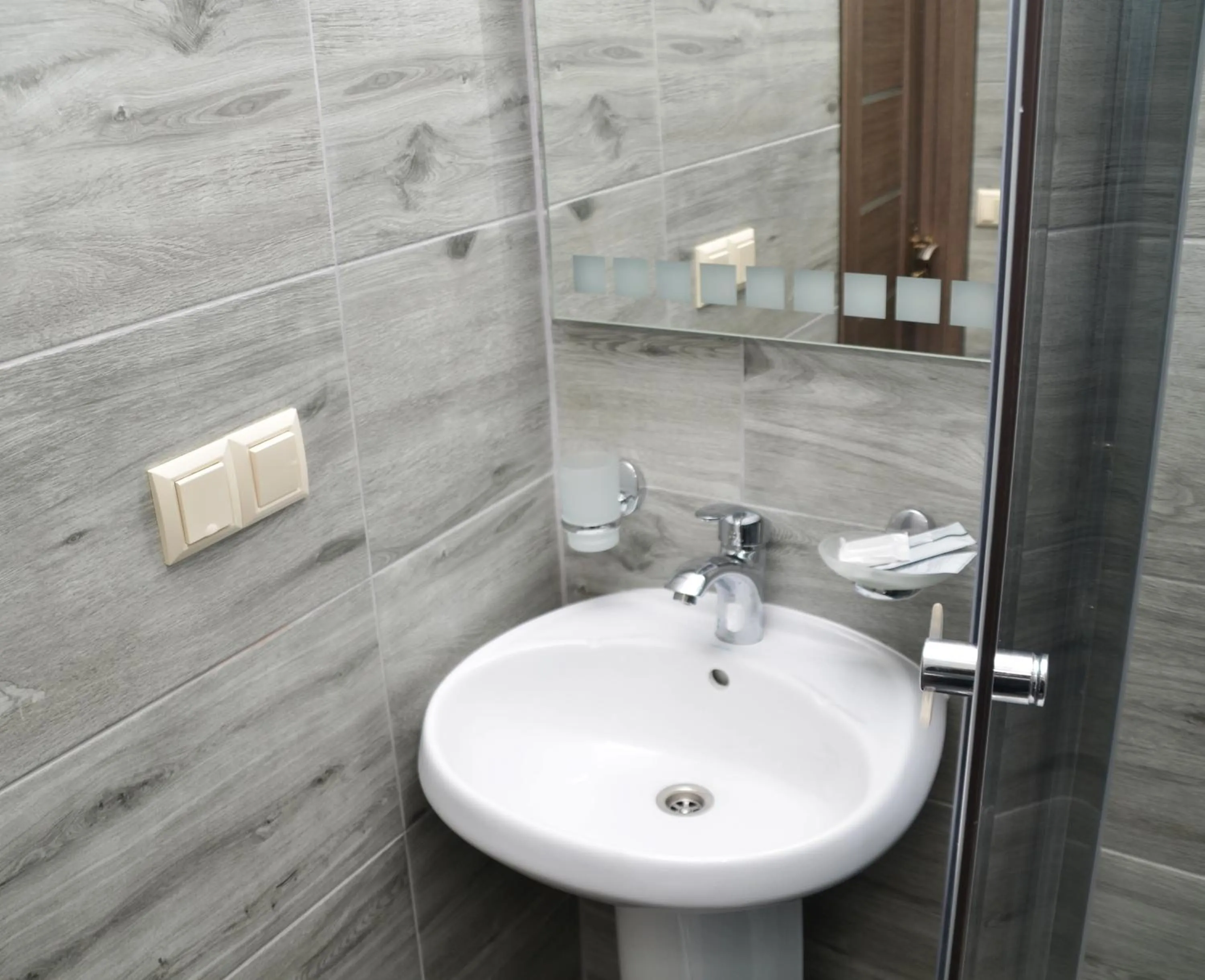 Shower in Centralnyi hotel