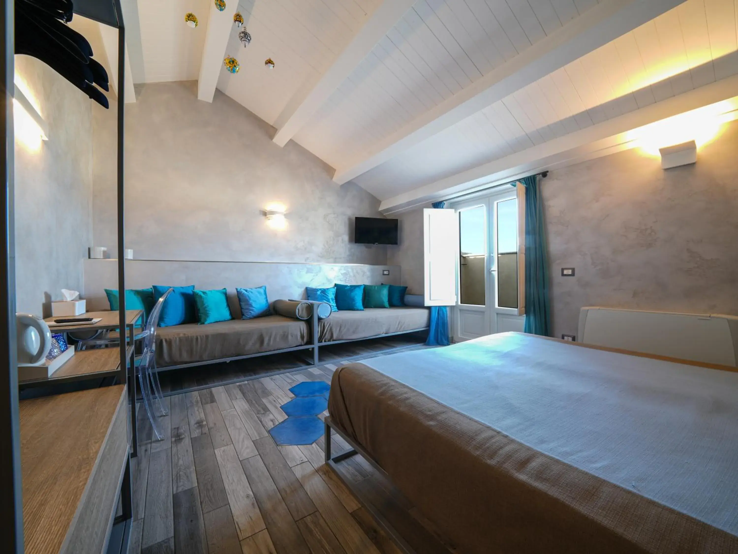Quadruple Room with Garden View in Villa Adua Quadruple Room with Garden View in Villa Adua