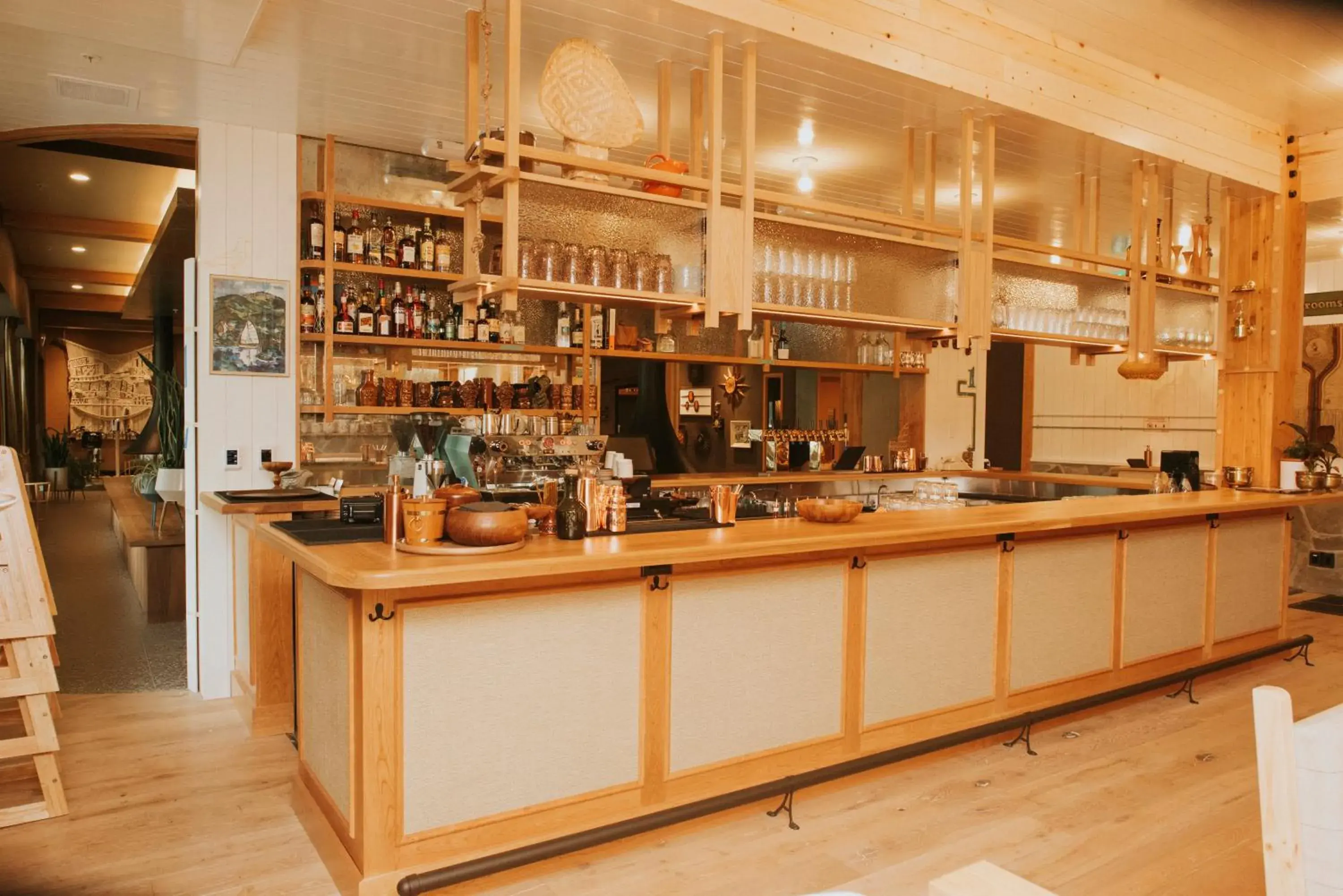 Lounge or bar in Hotel Zed Tofino Lounge or bar in Hotel Zed Tofino