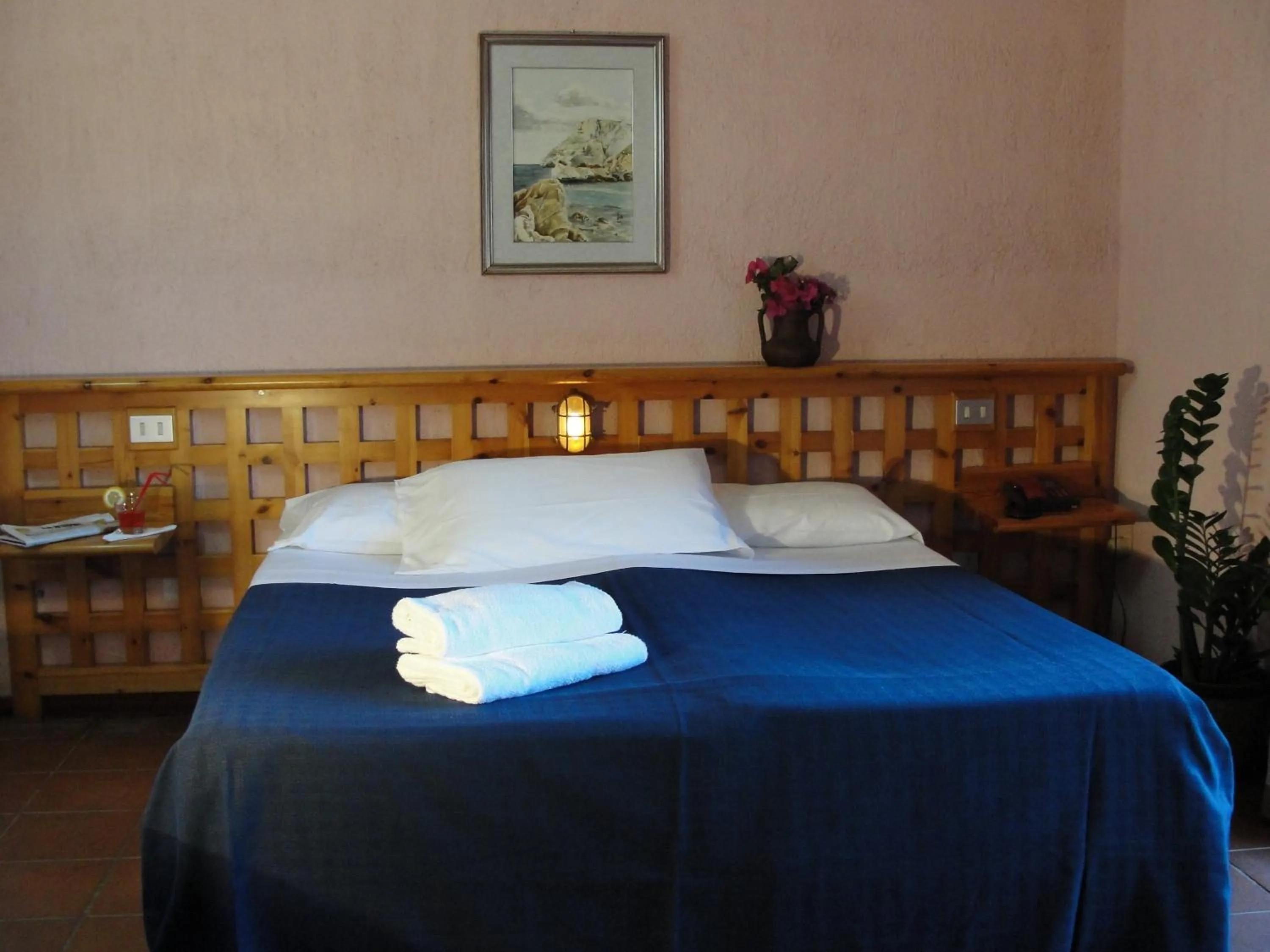 Decorative detail, Bed in Hotel Scintilla