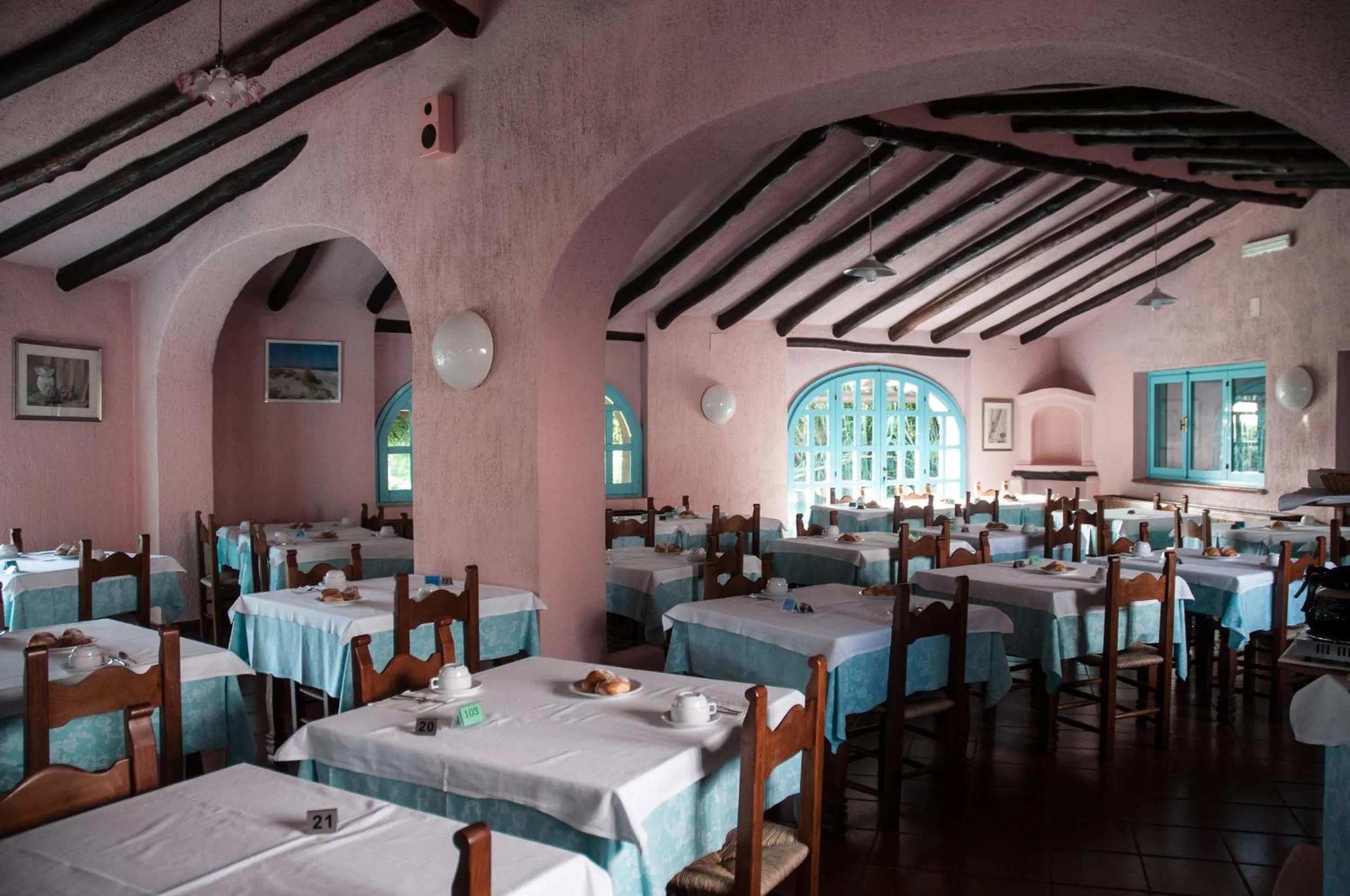 Restaurant/places to eat in Hotel Scintilla