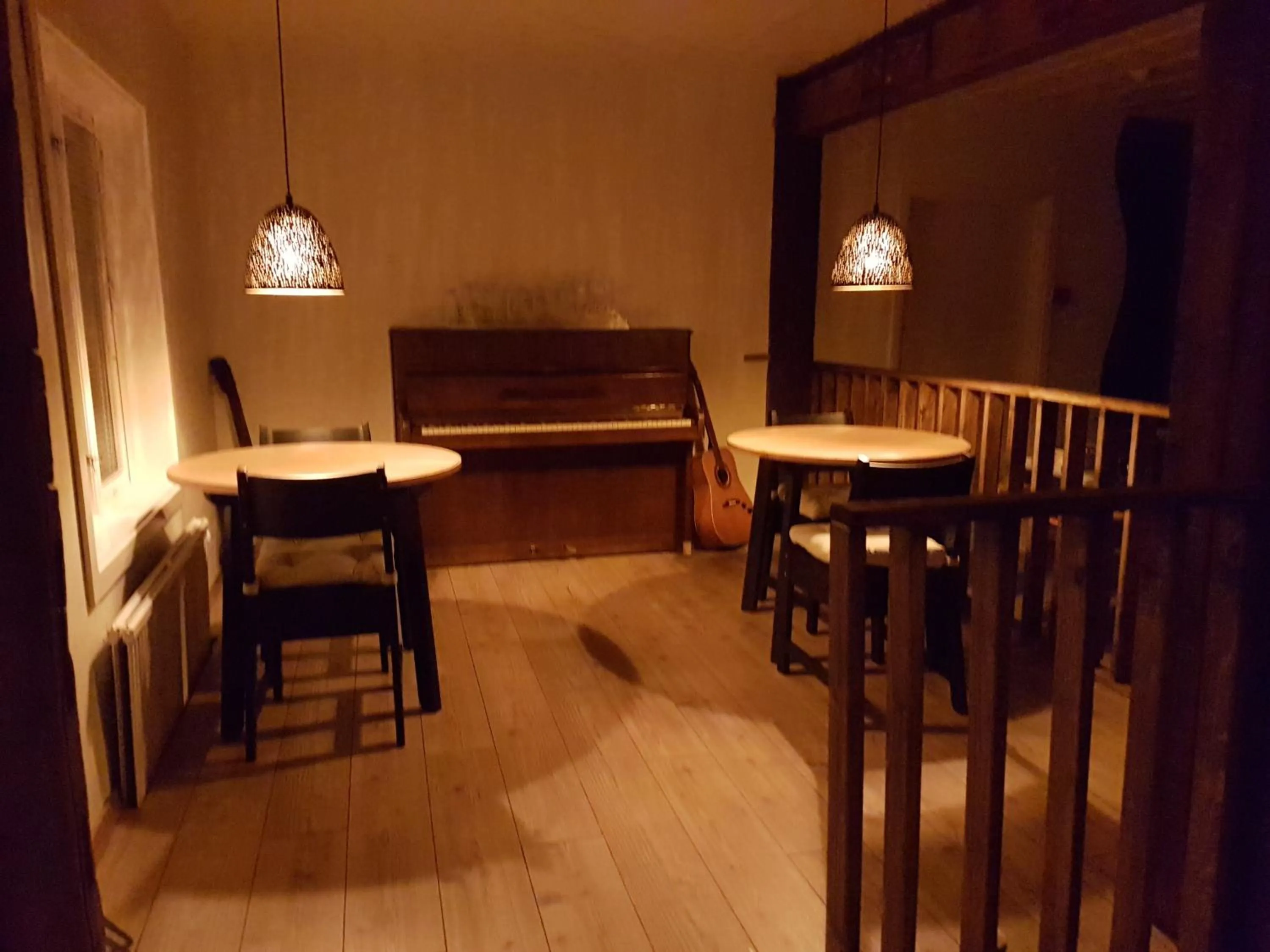 Restaurant/places to eat in Den Sovande Älgen