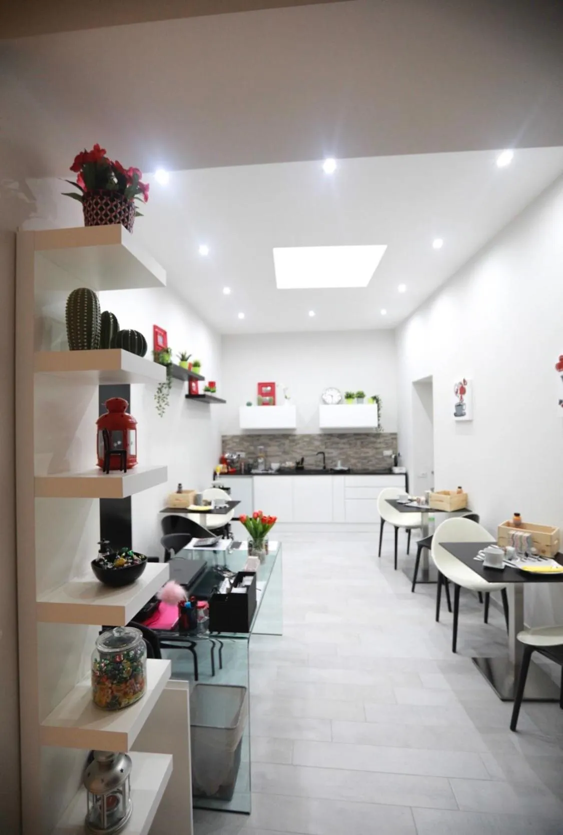 Food and drinks in Chiaia Guest House