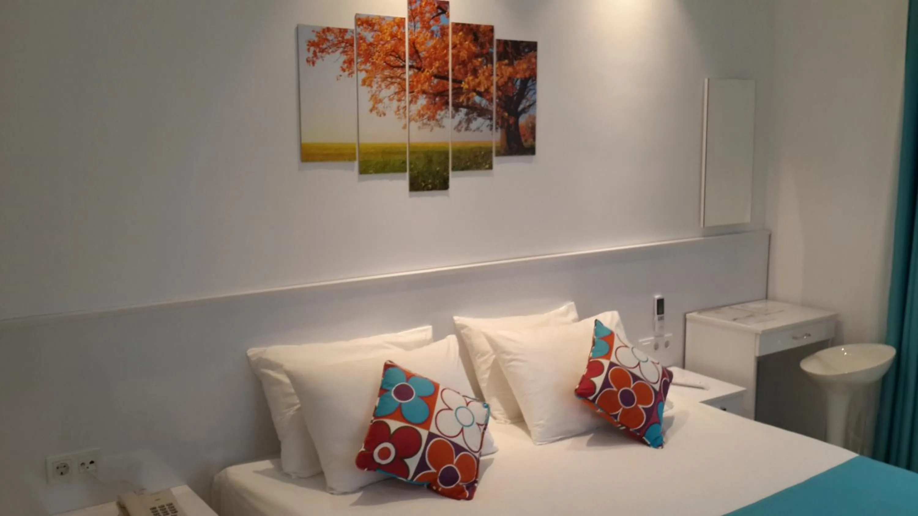 Photo of the whole room, Bed in Payidar HOTEL