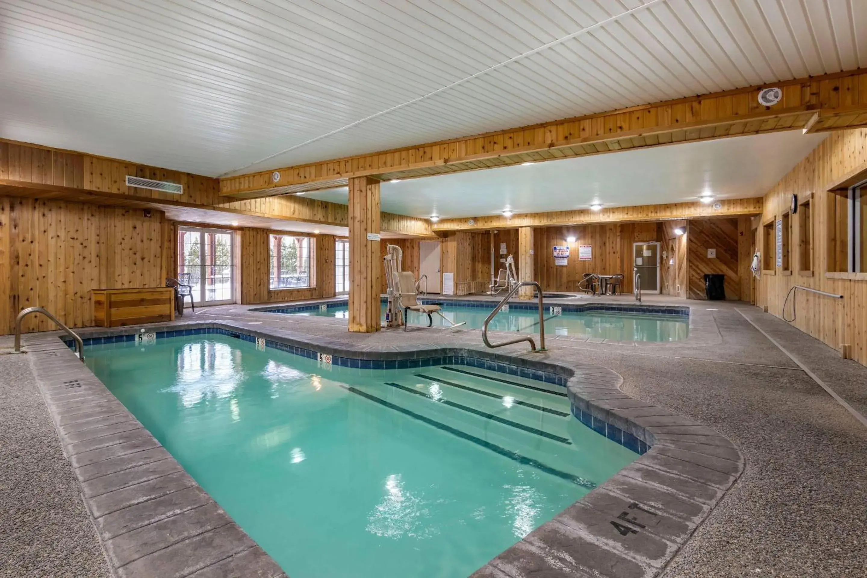 Swimming pool in Mountain Edge Suites at Sunapee, an Ascend Collection Hotel Swimming pool in Mountain Edge Suites at Sunapee, an Ascend Collection Hotel