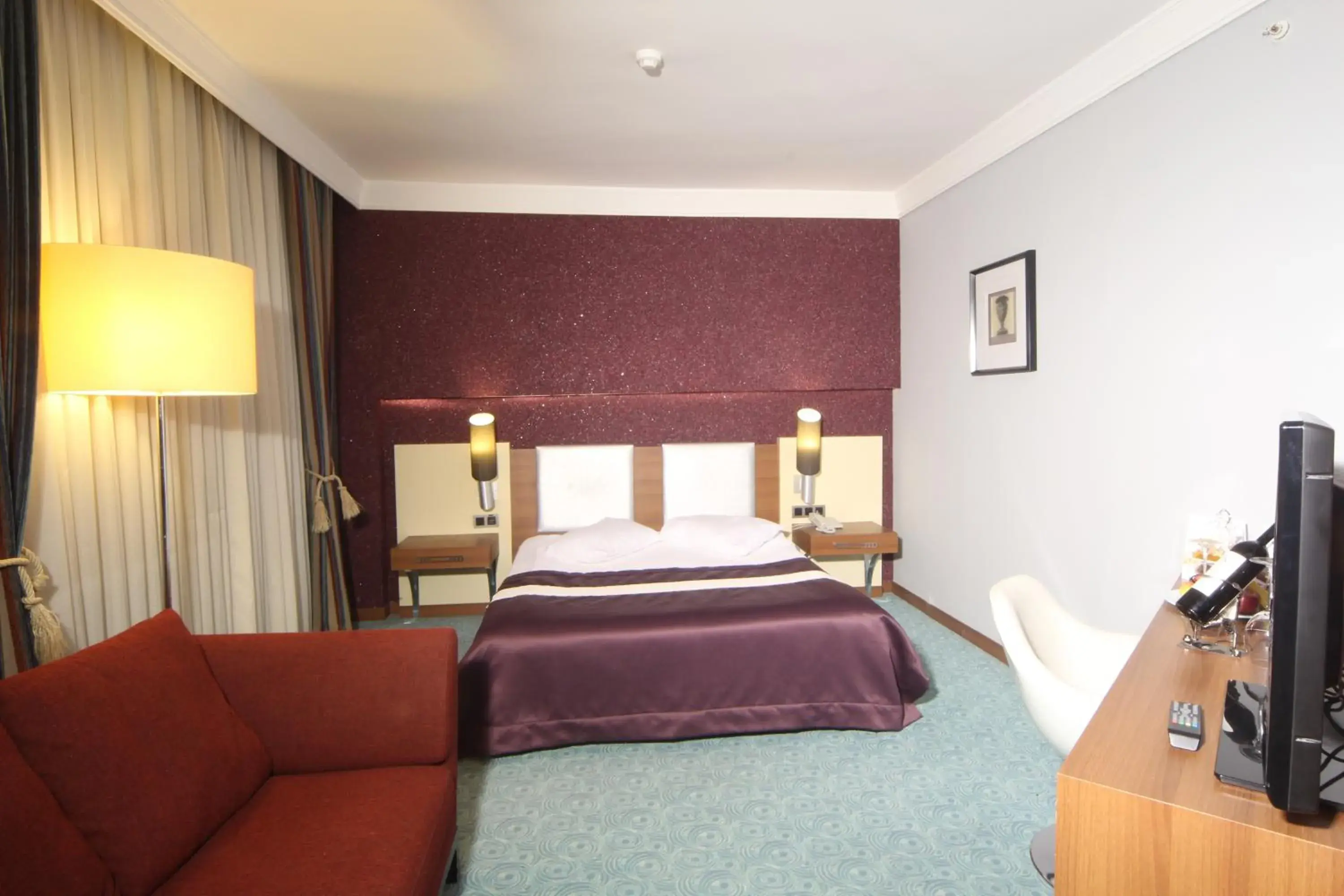 Bed in Suhan Cappadocia Hotel & Spa Bed in Suhan Cappadocia Hotel & Spa