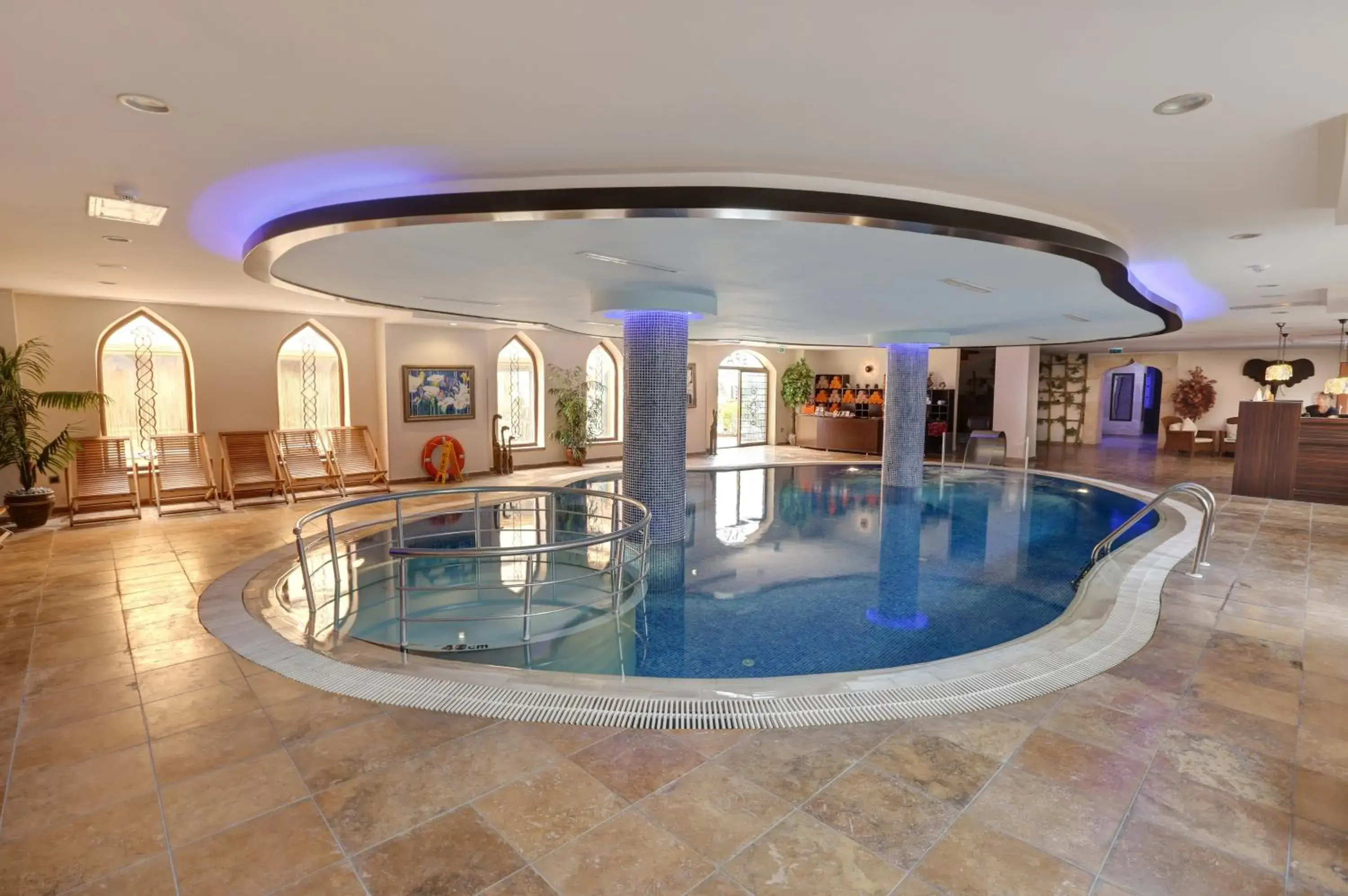 Swimming pool in Suhan Cappadocia Hotel & Spa Swimming pool in Suhan Cappadocia Hotel & Spa