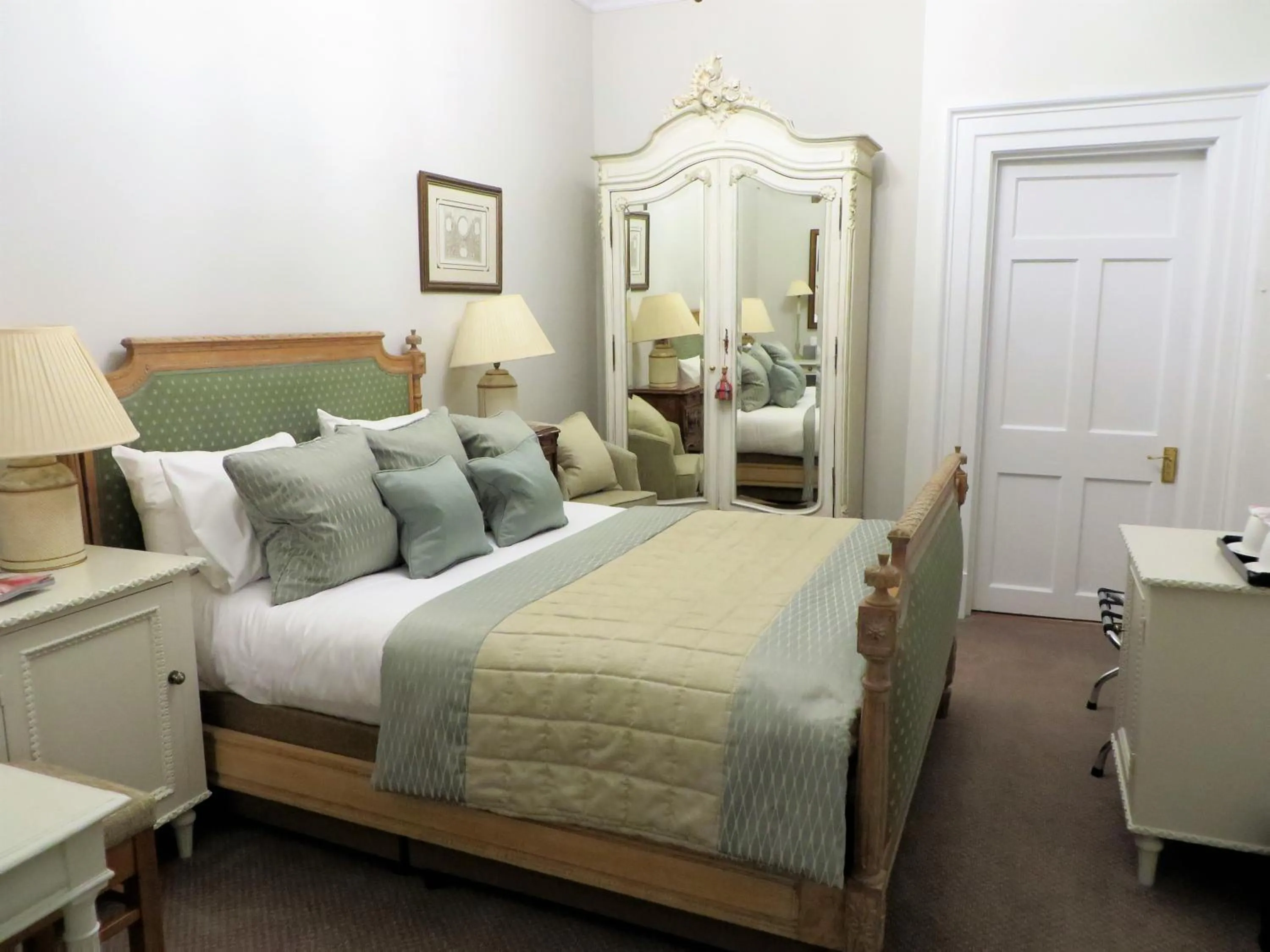 Bedroom, Bed in Fawsley Hall Hotel