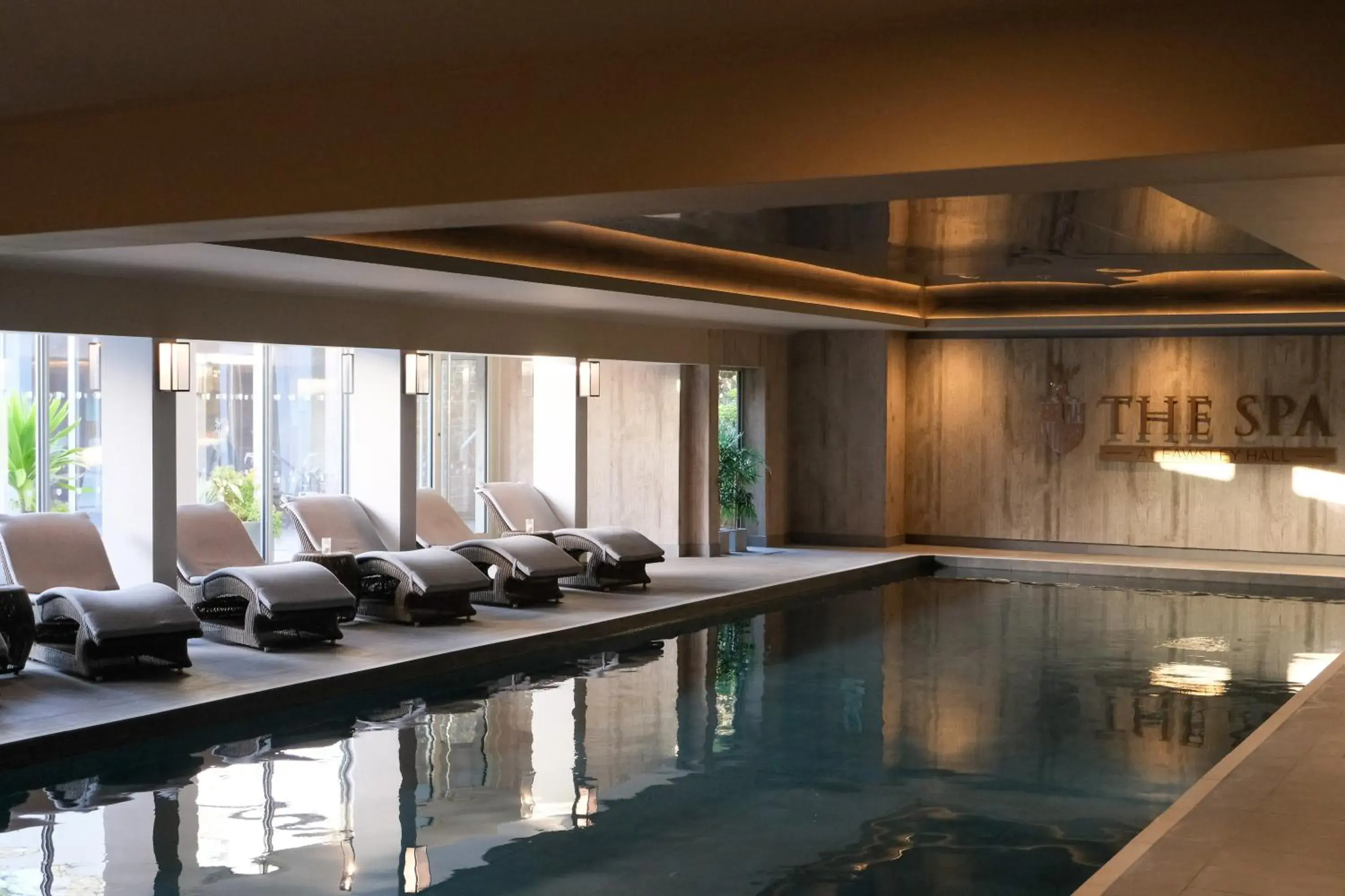 Swimming pool in Fawsley Hall Hotel Swimming pool in Fawsley Hall Hotel