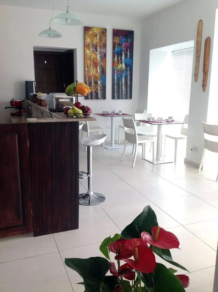 Lounge or bar in 8villa