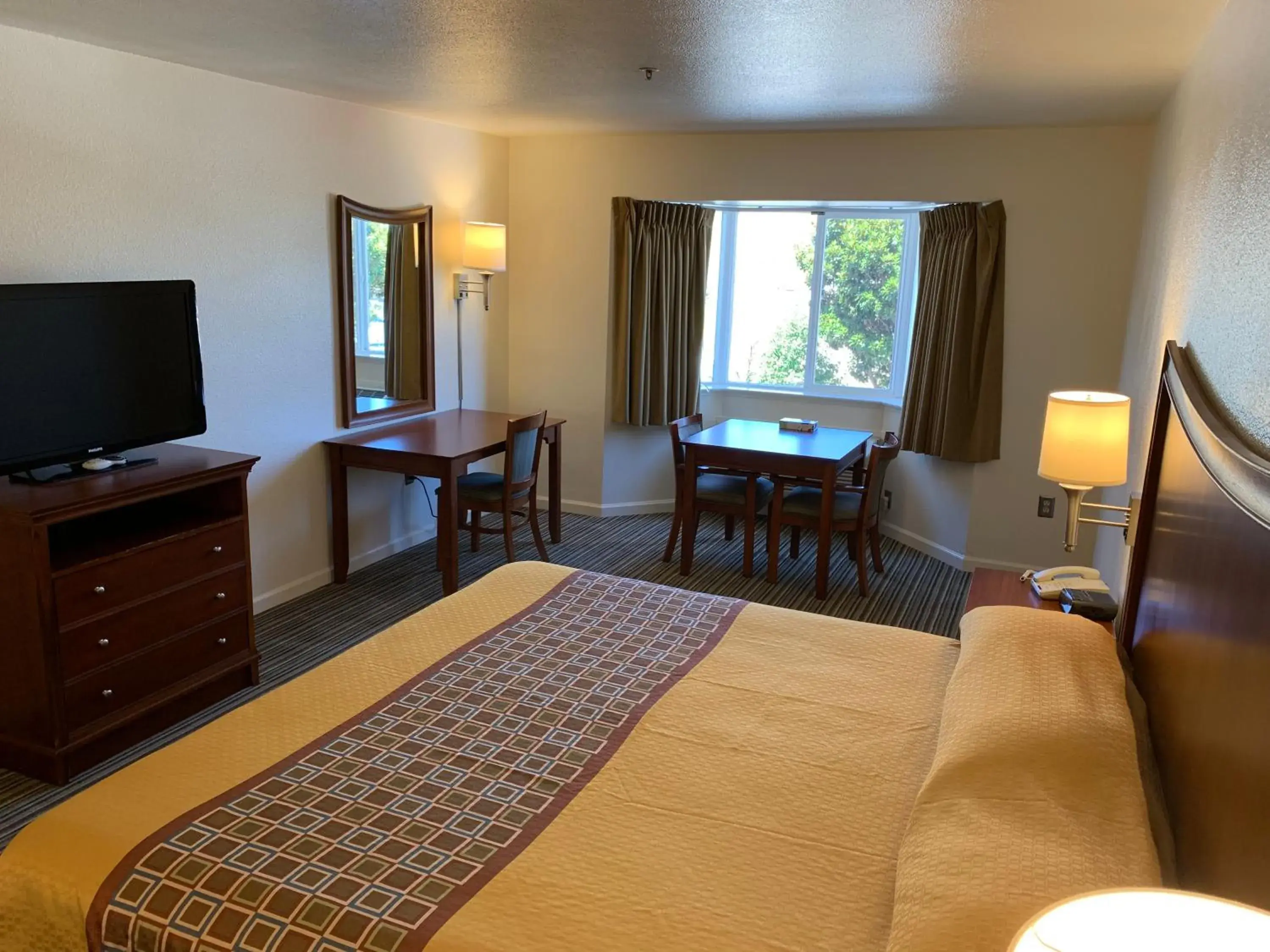 Bedroom, Bed in Airport Inn Bedroom, Bed in Airport Inn