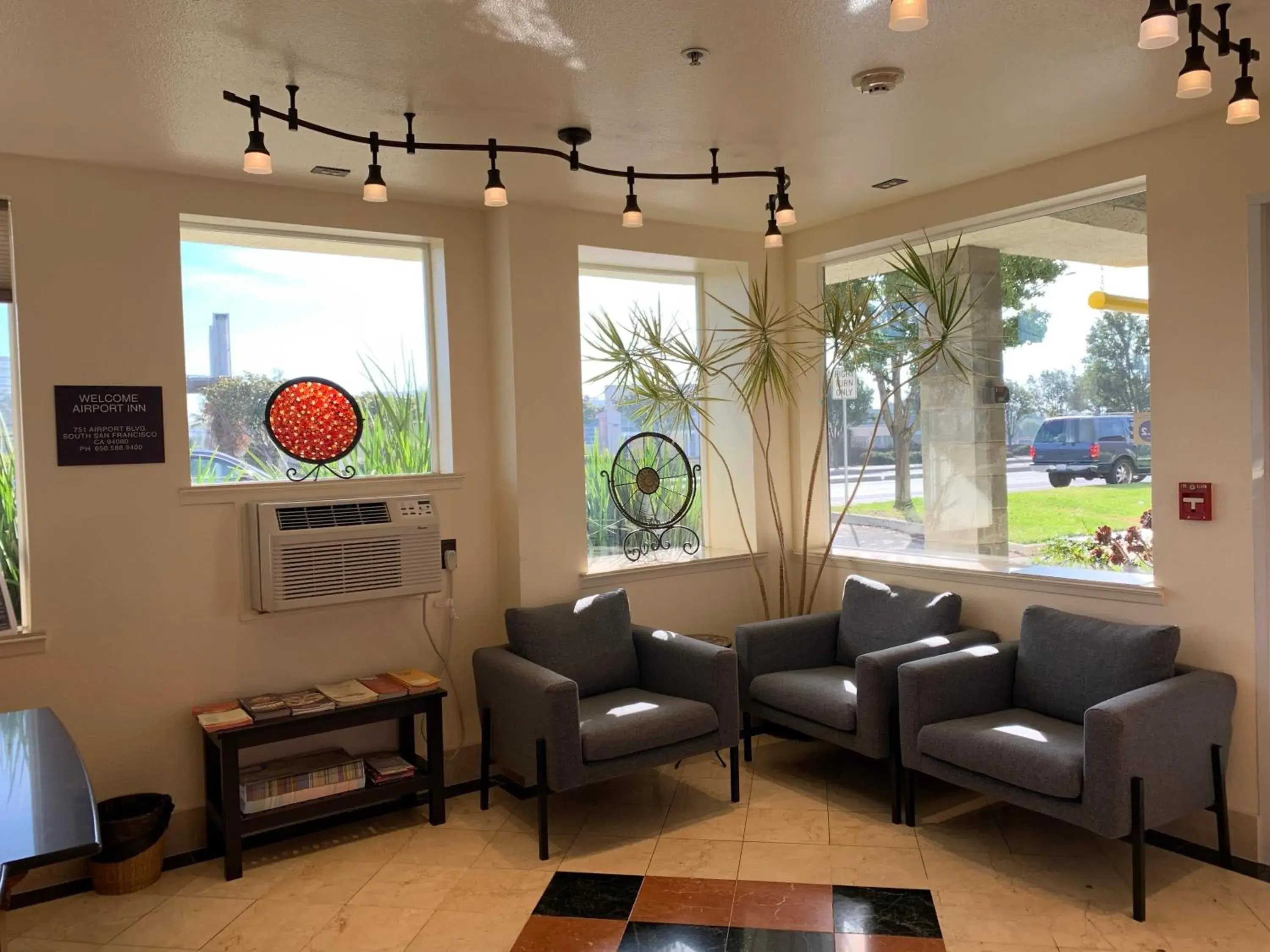 Lobby or reception in Airport Inn Lobby or reception in Airport Inn