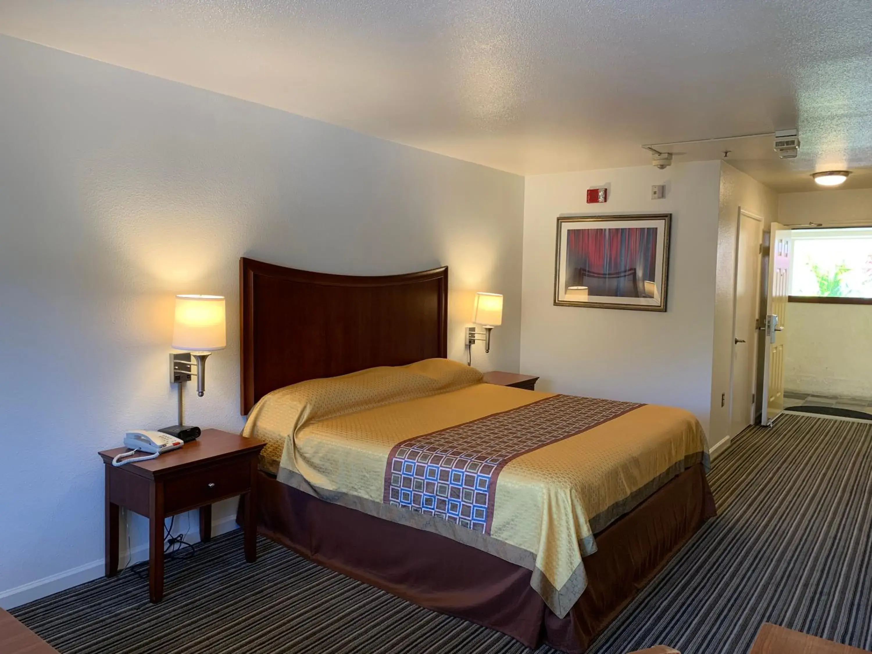 Bedroom, Bed in Airport Inn Bedroom, Bed in Airport Inn