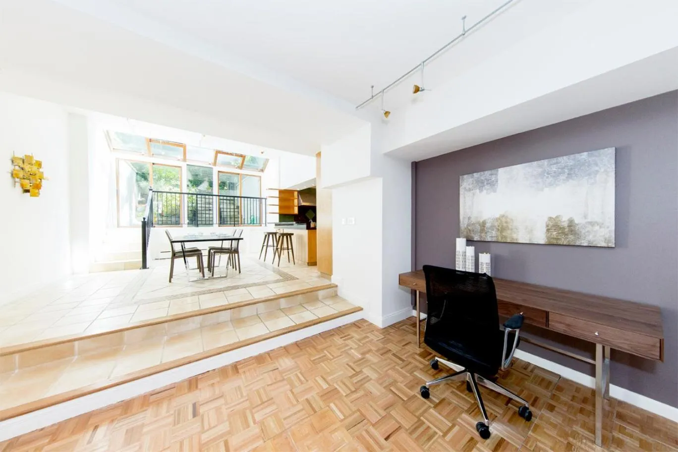 TV and multimedia in Chelsea Pines Inn