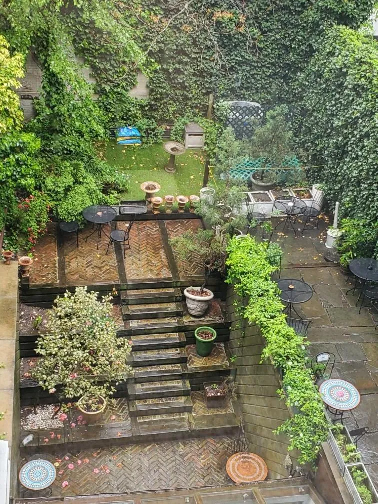 Garden in Chelsea Pines Inn