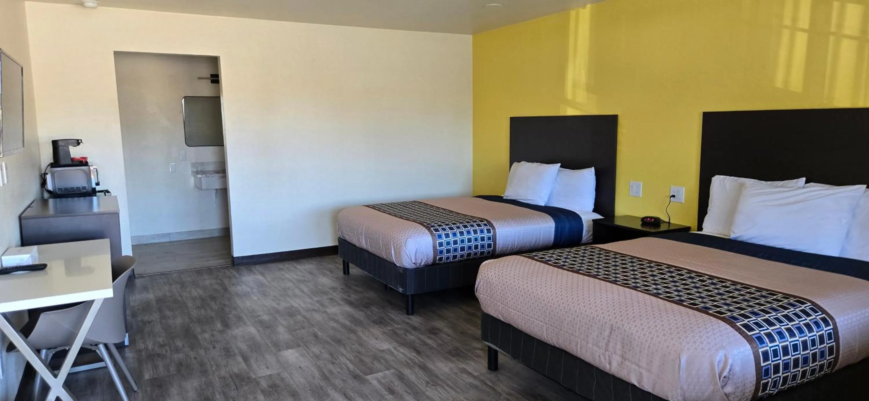 Bed in Grapevine Inn