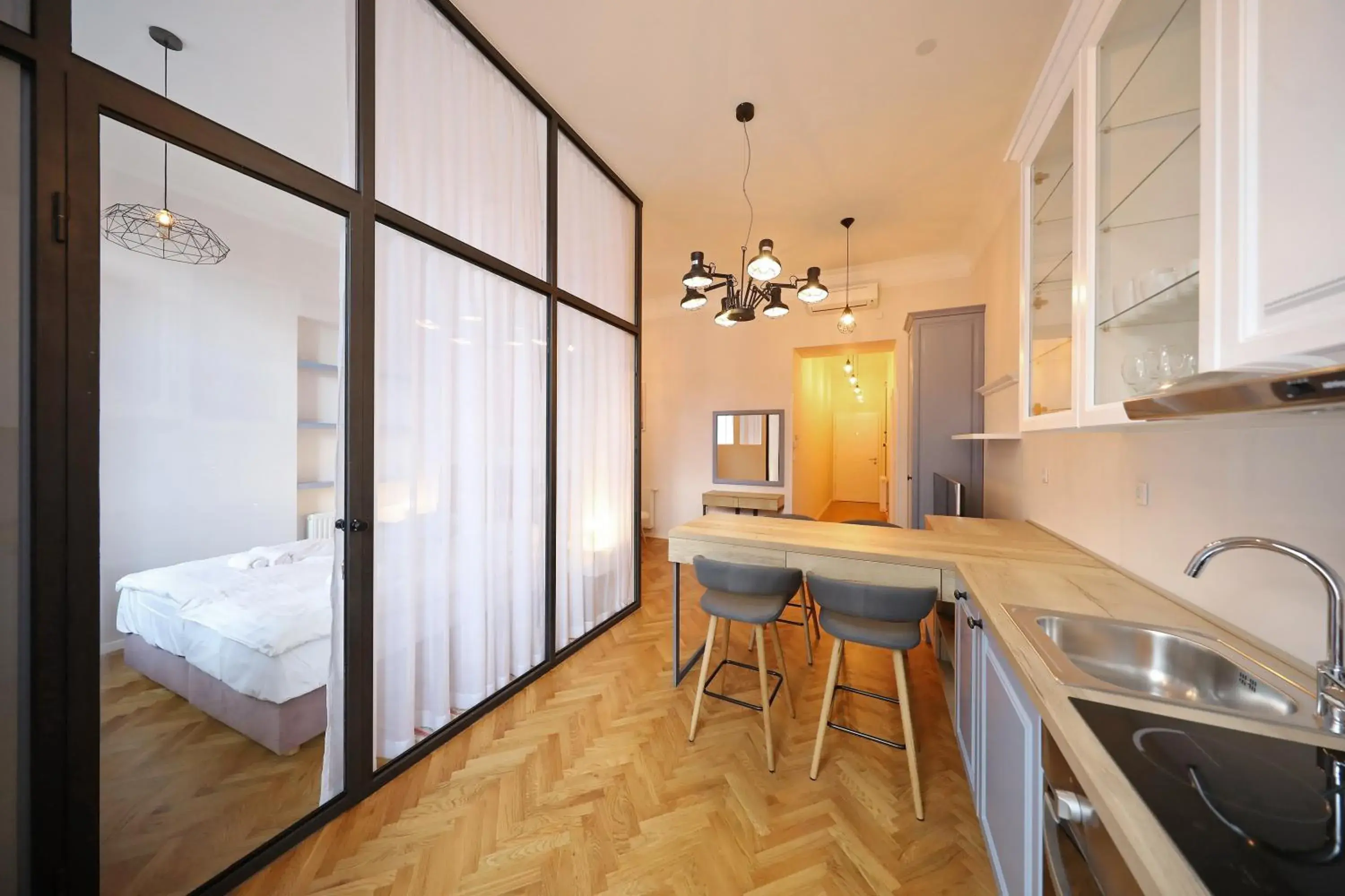 Deluxe Apartment - Ilica street 82 in Stay Swanky Bed & Breakfast Deluxe Apartment - Ilica street 82 in Stay Swanky Bed & Breakfast