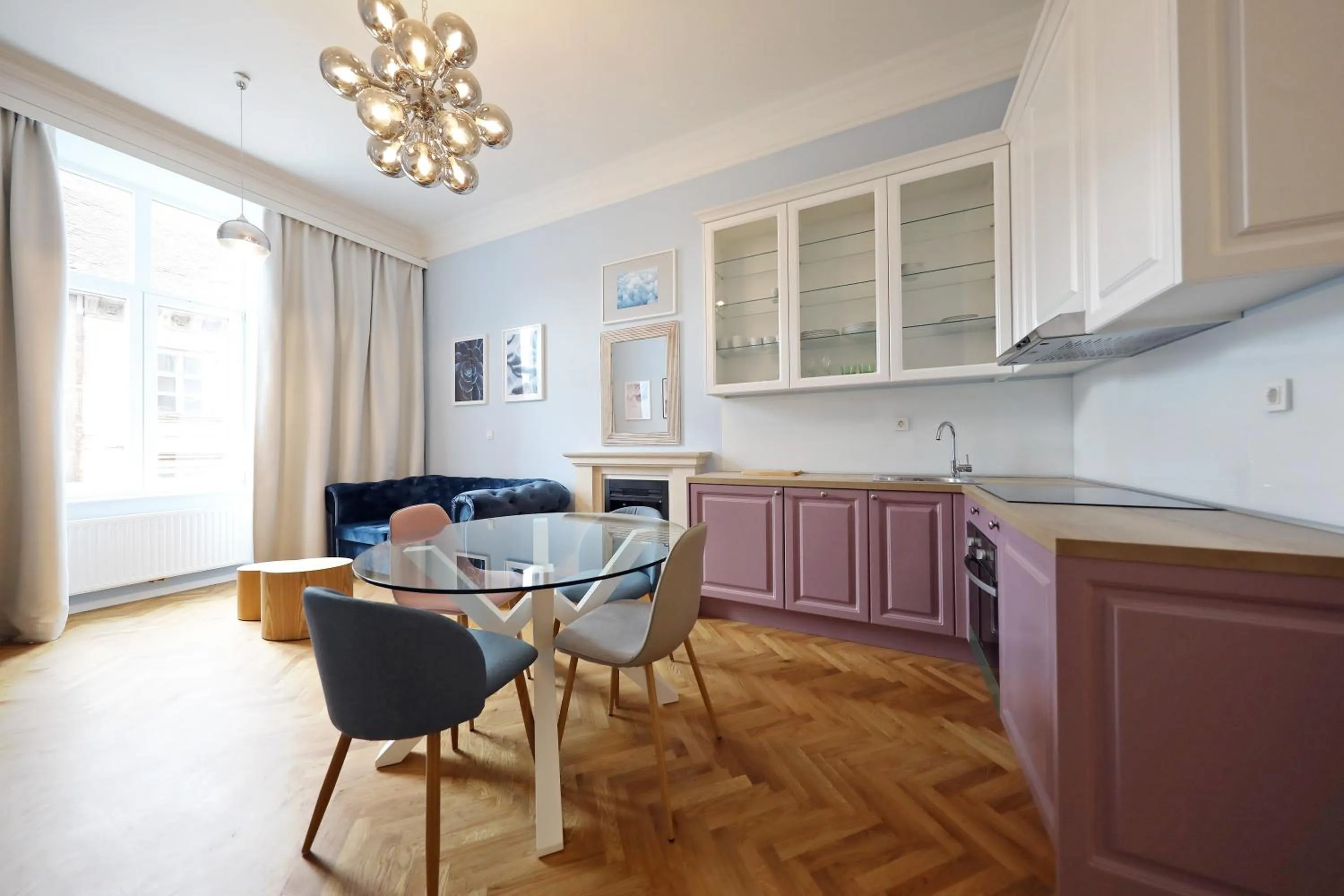 Kitchen or kitchenette in Stay Swanky Bed & Breakfast