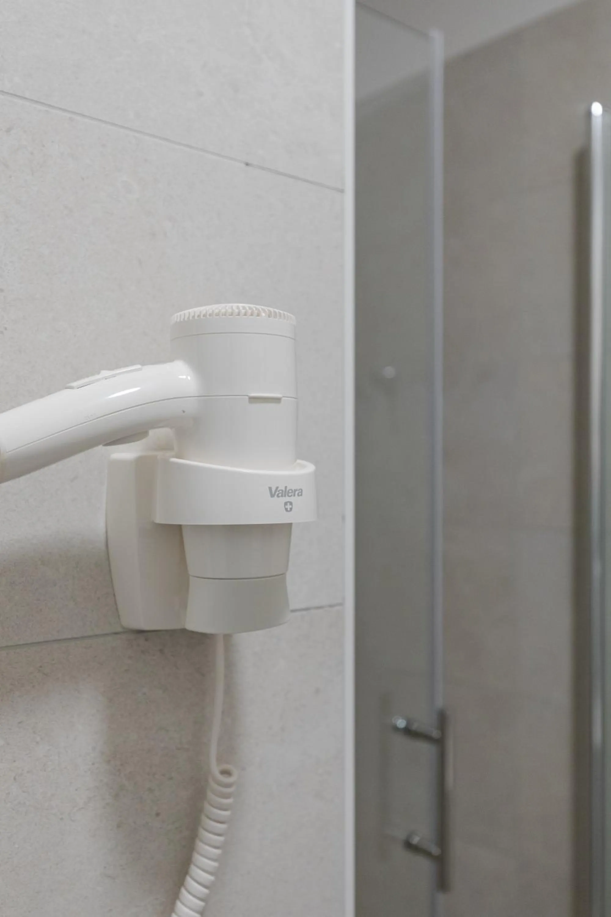 Shower in Stay Swanky Bed & Breakfast