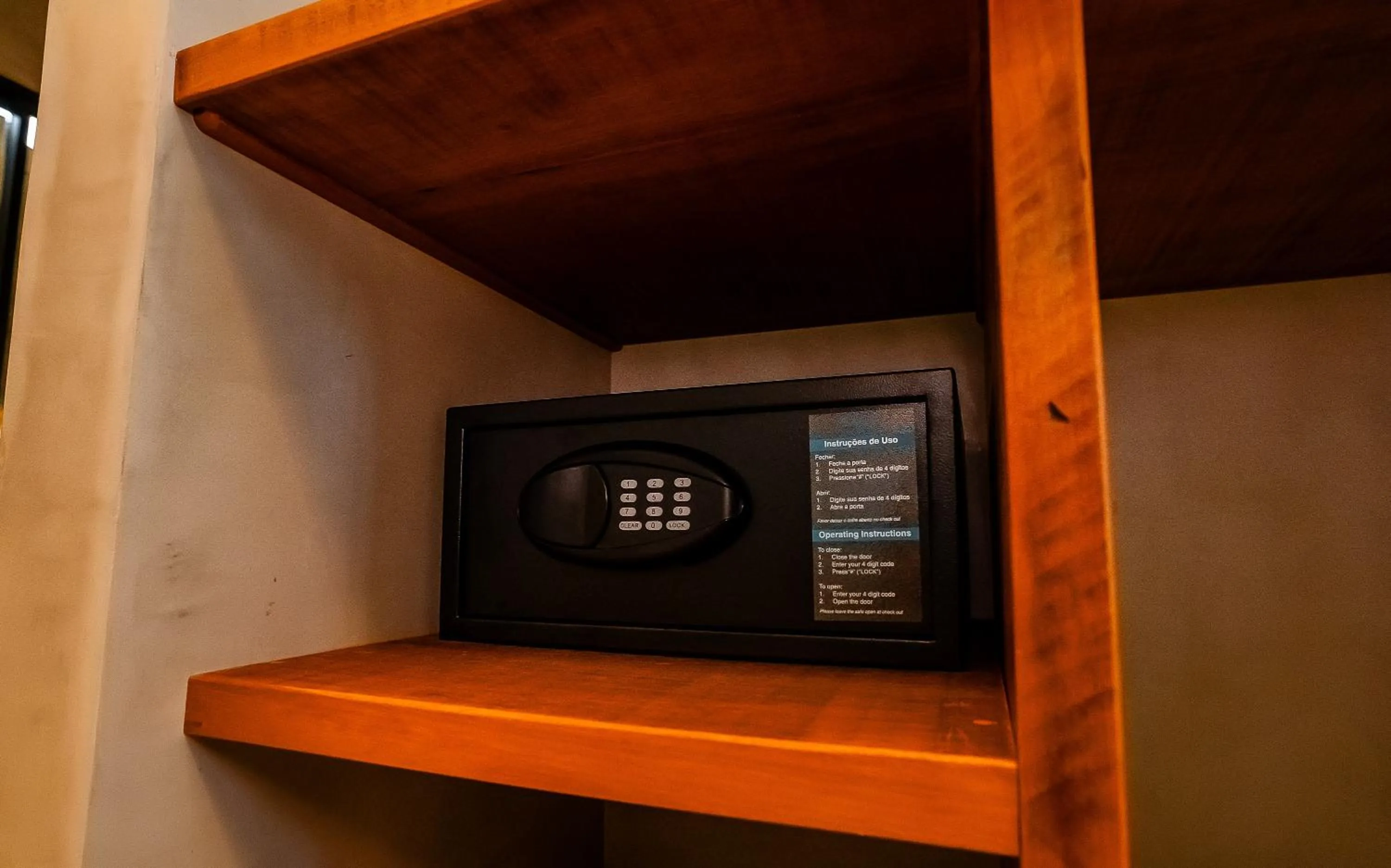 safe in Hotel Pontal de Ubu