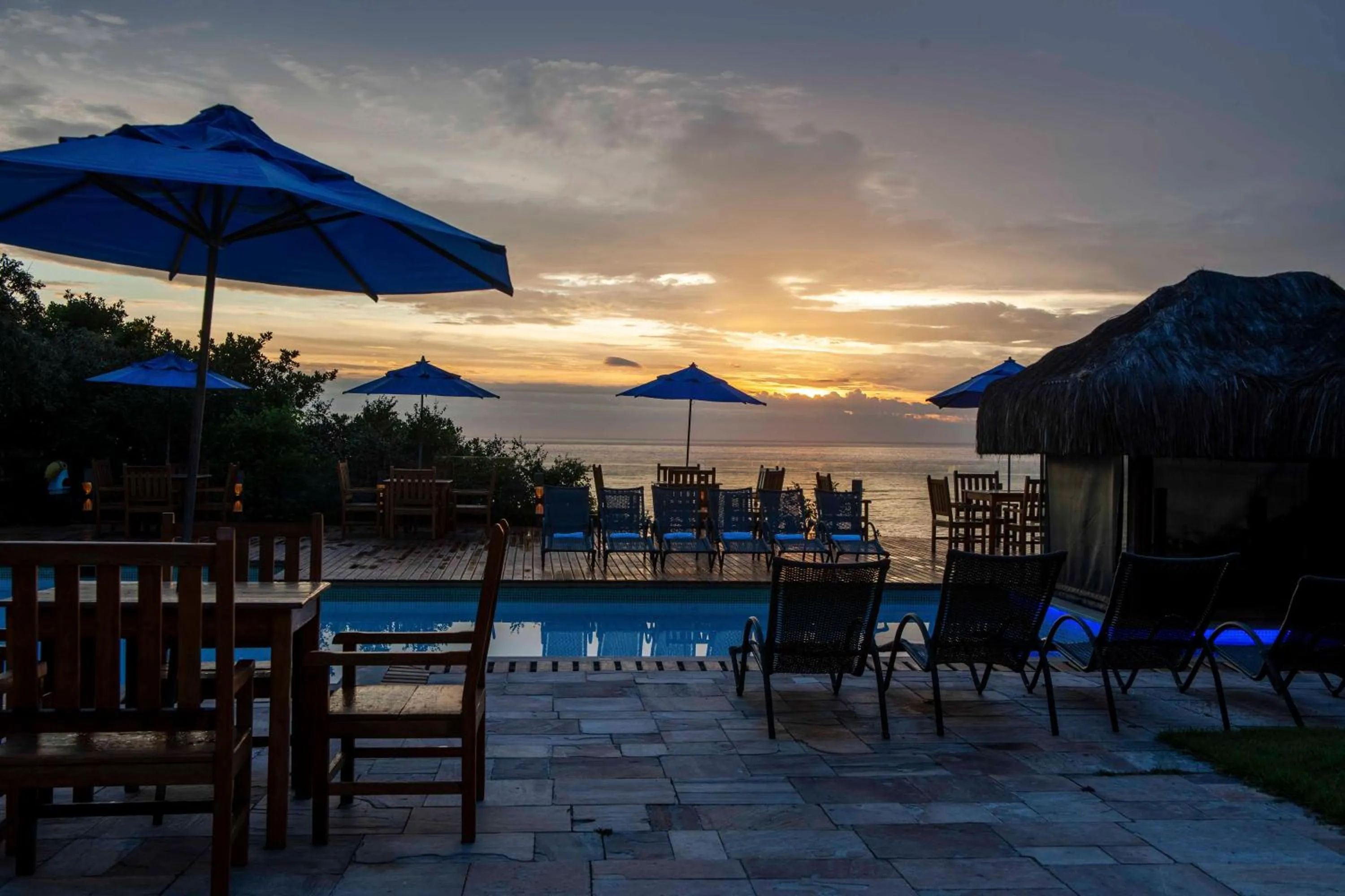 Pool view in Hotel Pontal de Ubu