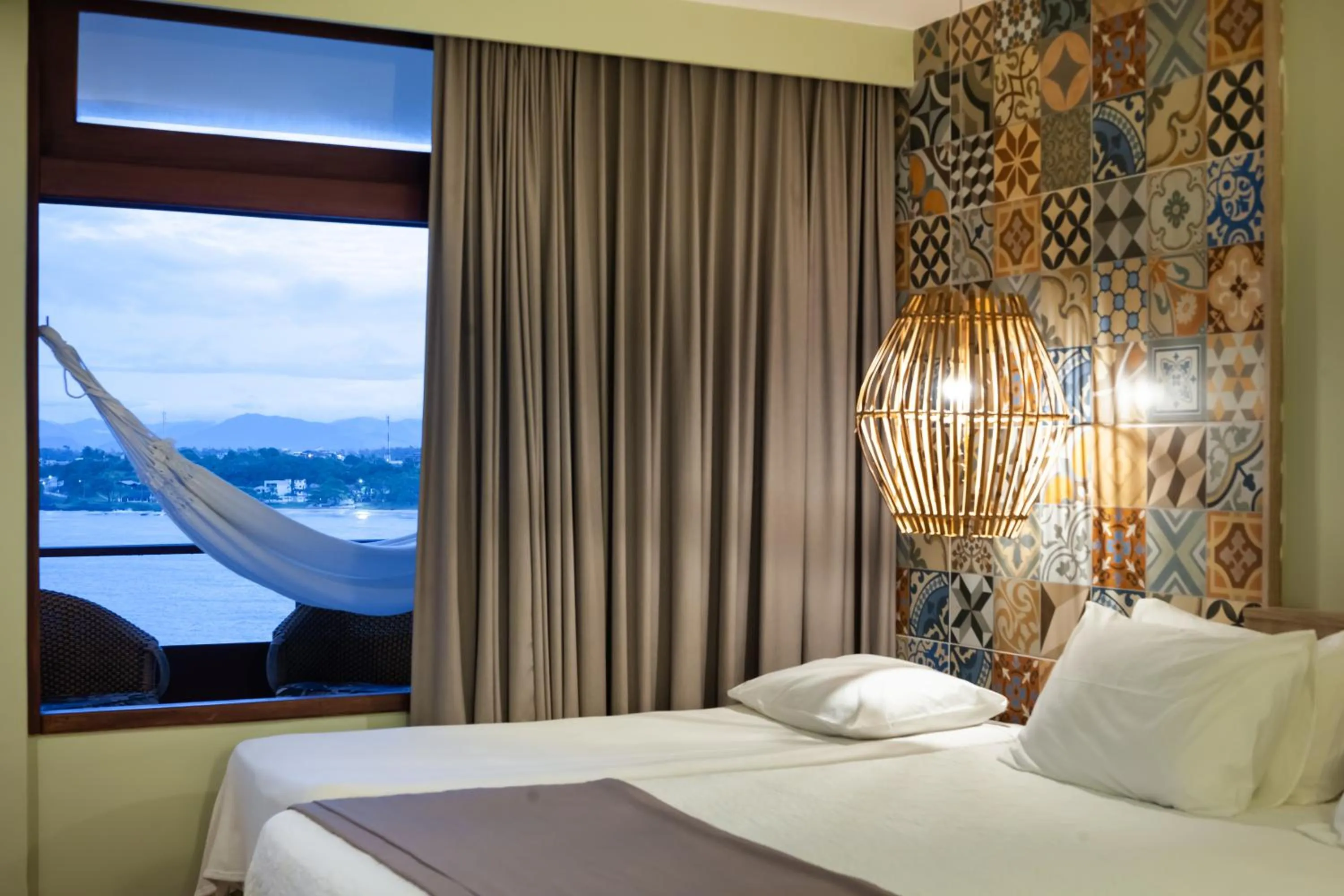 Bedroom, Bed in Hotel Pontal de Ubu