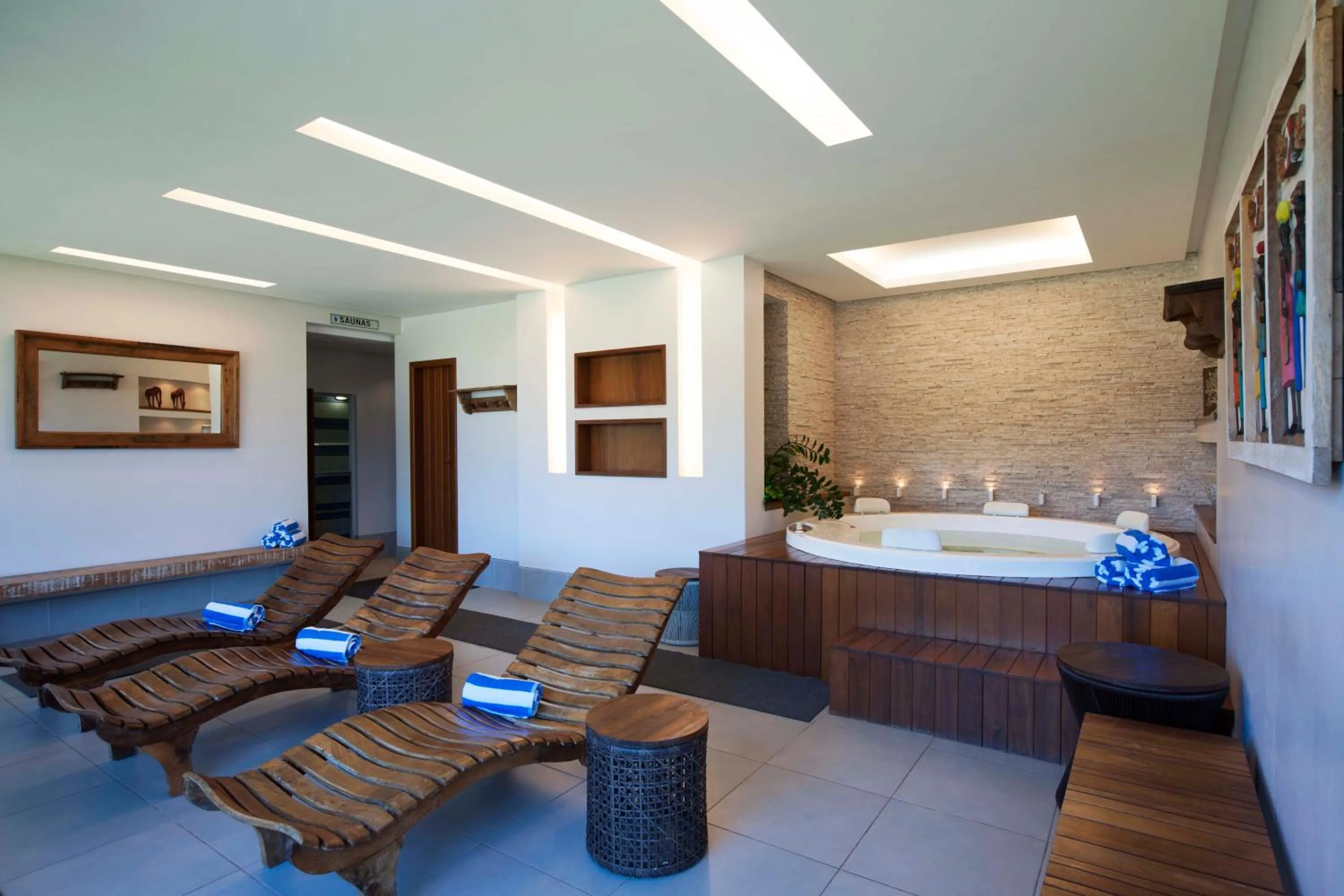 Hot Tub in Hotel Pontal de Ubu