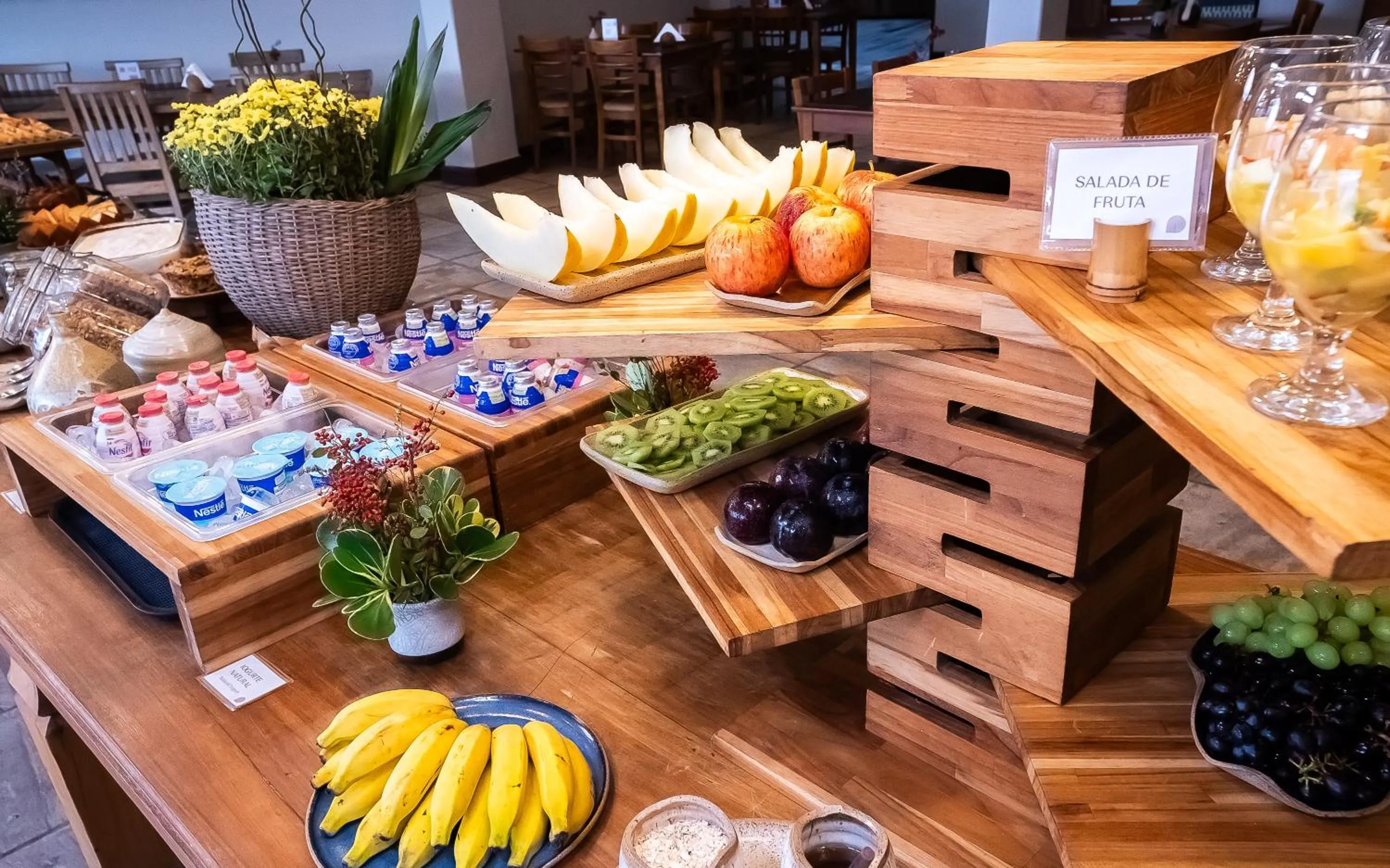 Buffet breakfast in Hotel Pontal de Ubu