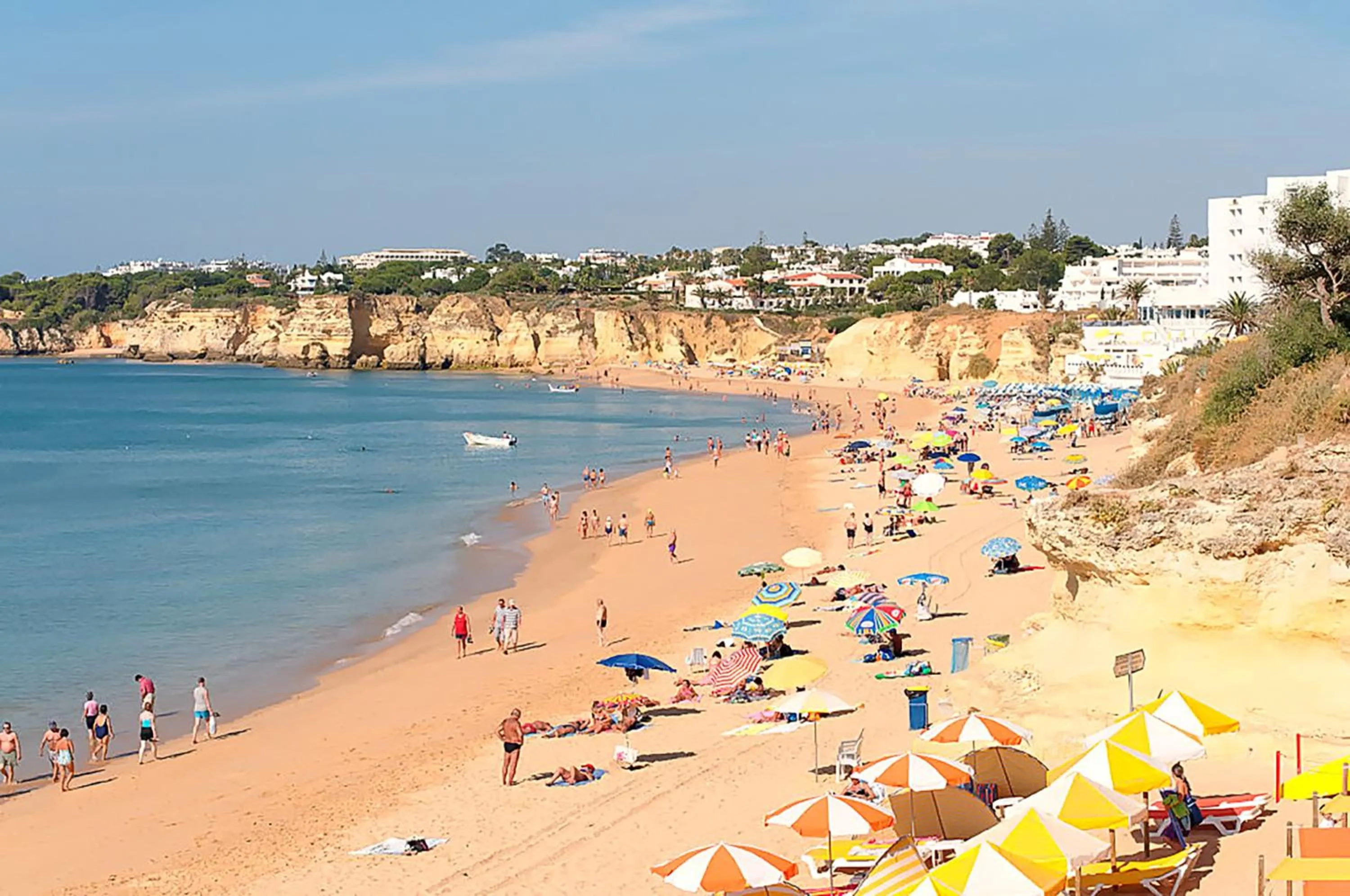 Beach in Rosamar Apartamentos