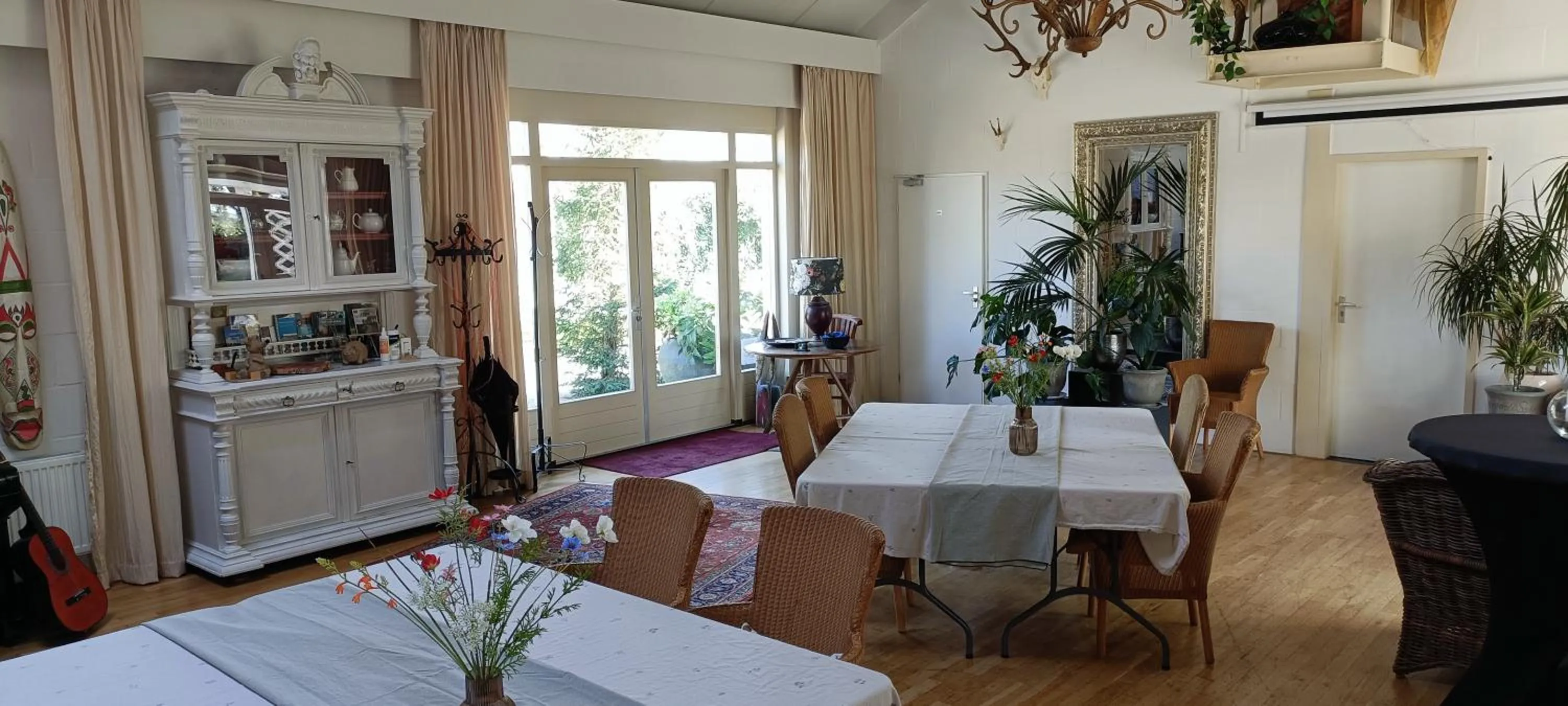 Communal lounge/ TV room in Marenhoeve