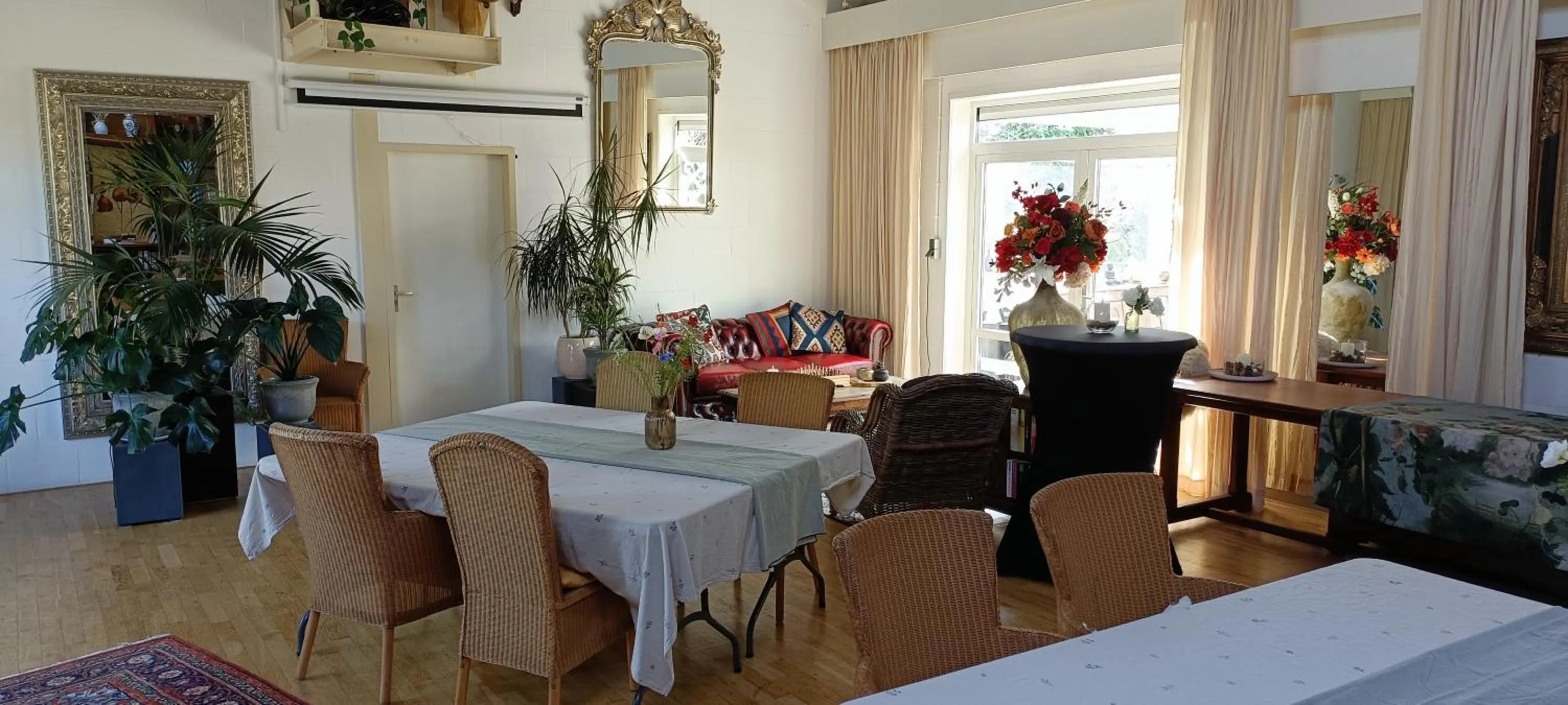 Communal lounge/ TV room in Marenhoeve