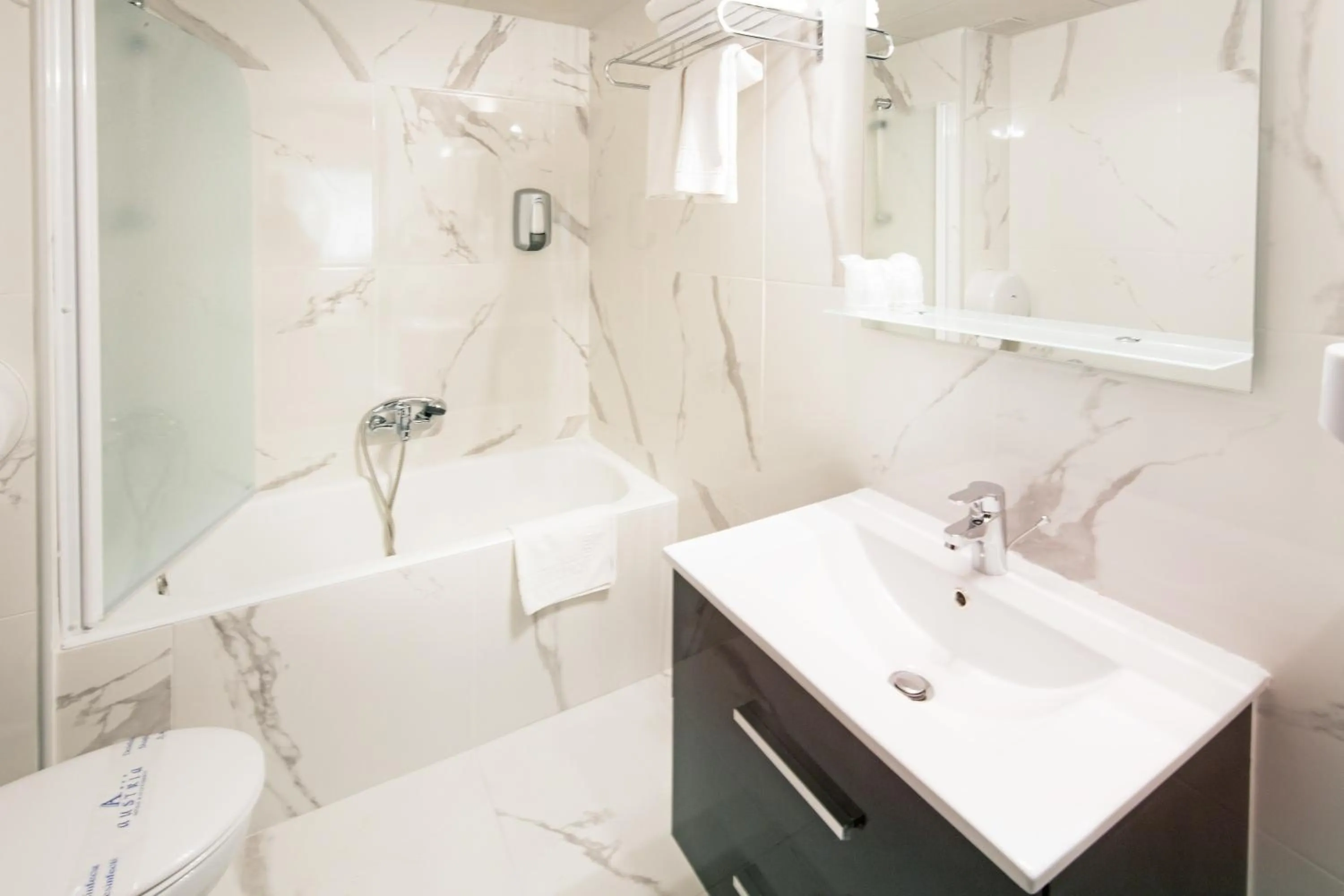 Bathroom in Hotel Austria by Pierre & Vacances