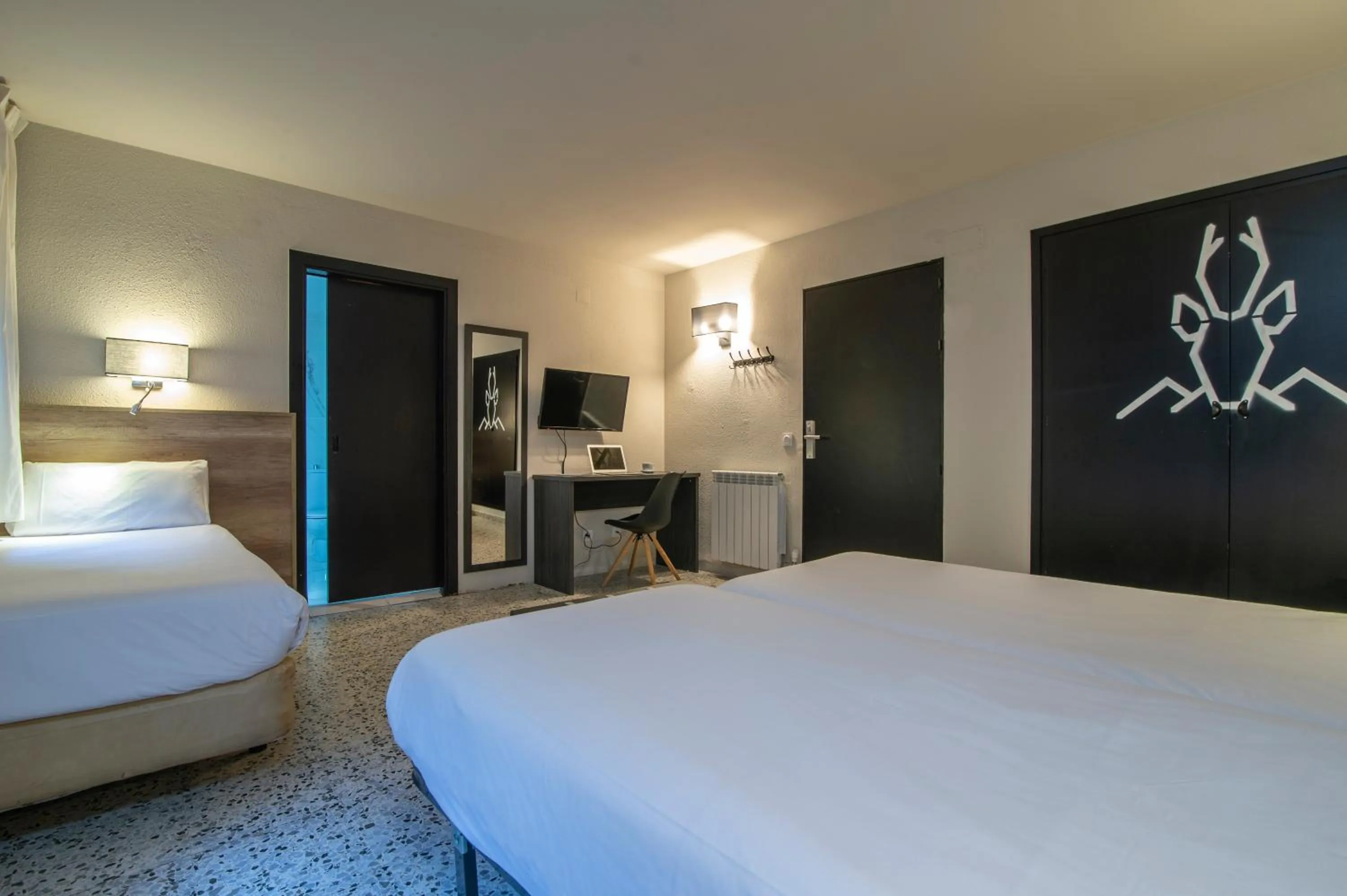 Bedroom, Bed in Hotel Austria by Pierre & Vacances