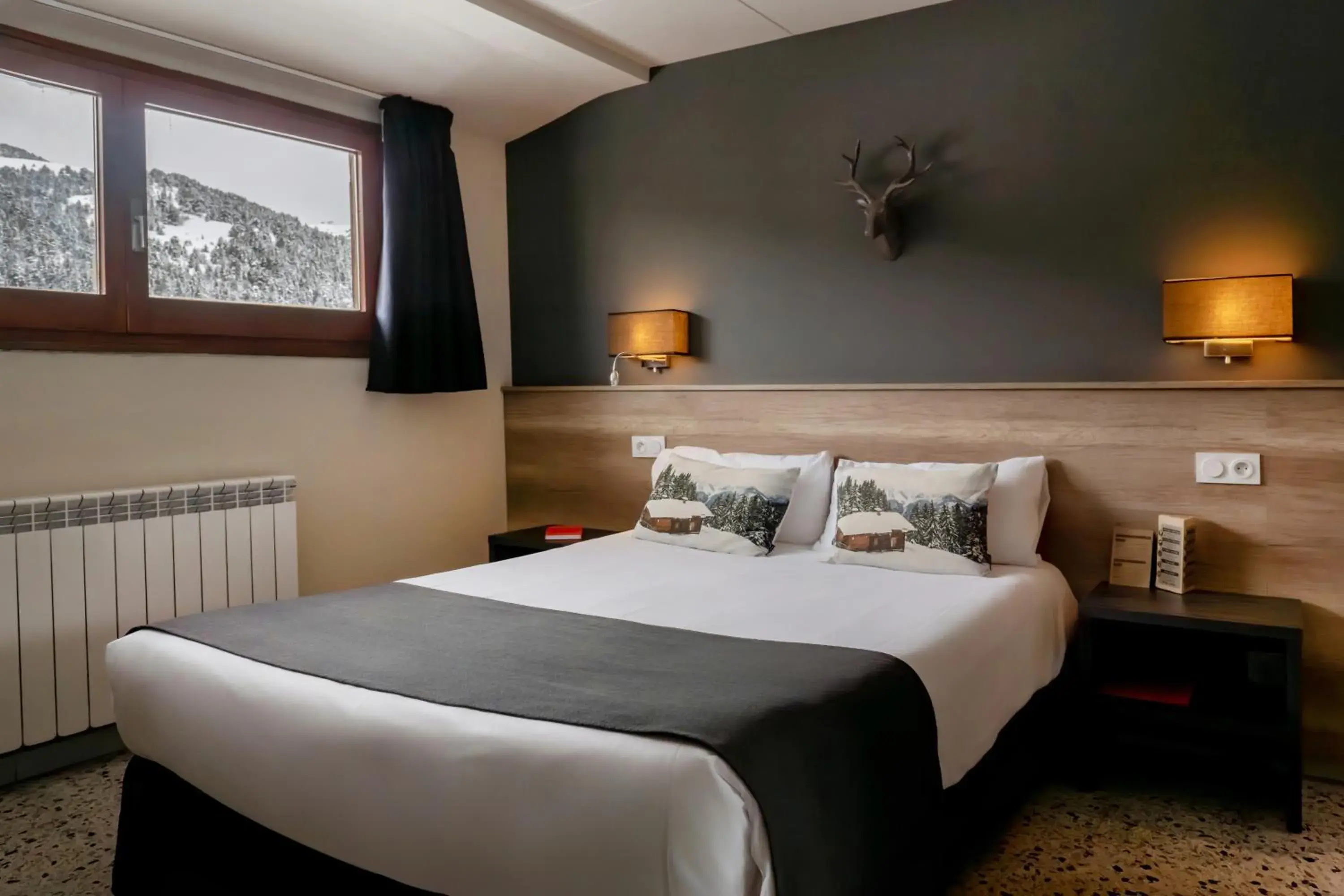 Photo of the whole room in Hotel Austria by Pierre & Vacances Photo of the whole room in Hotel Austria by Pierre & Vacances