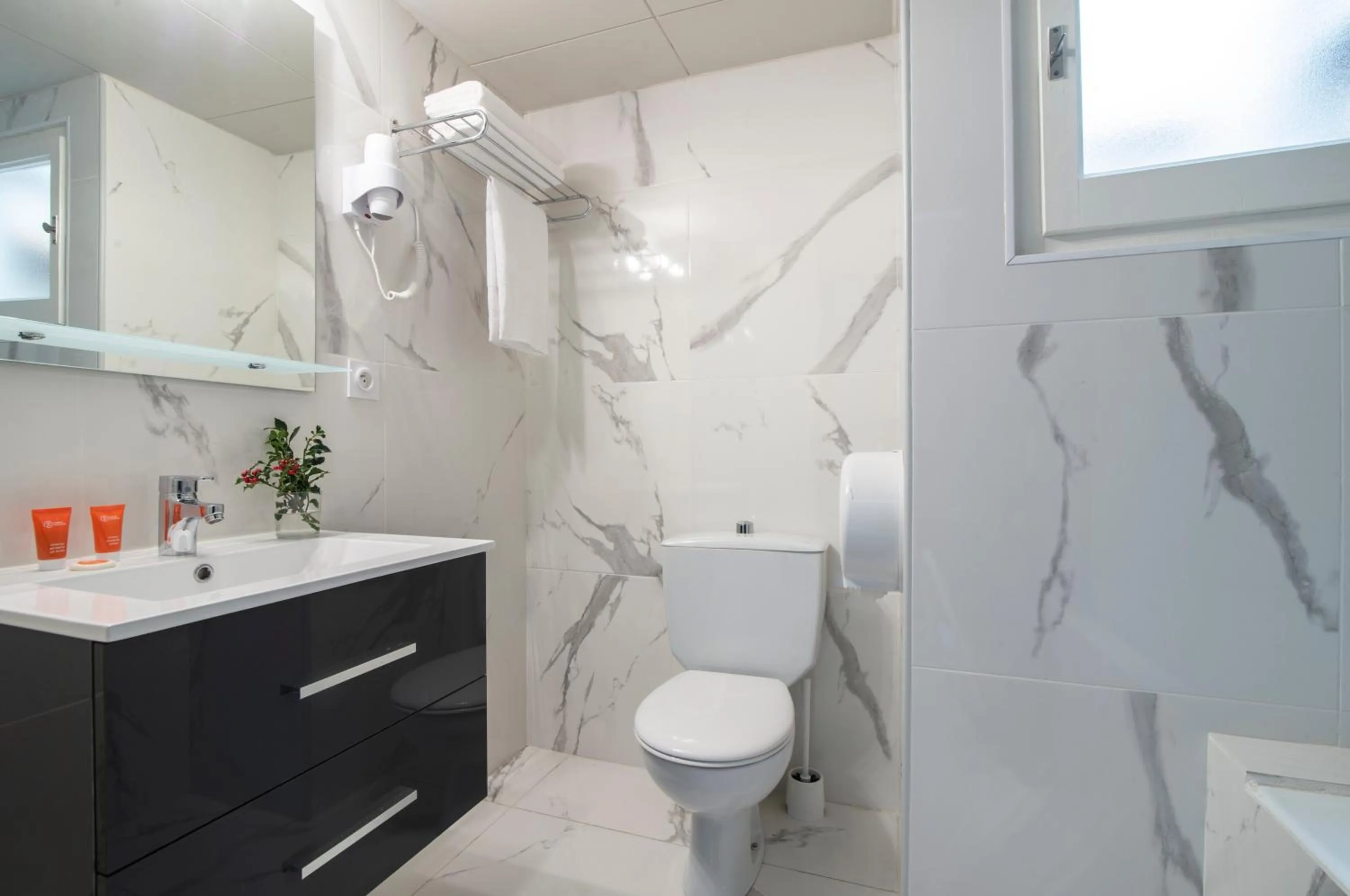 Bathroom in Hotel Austria by Pierre & Vacances