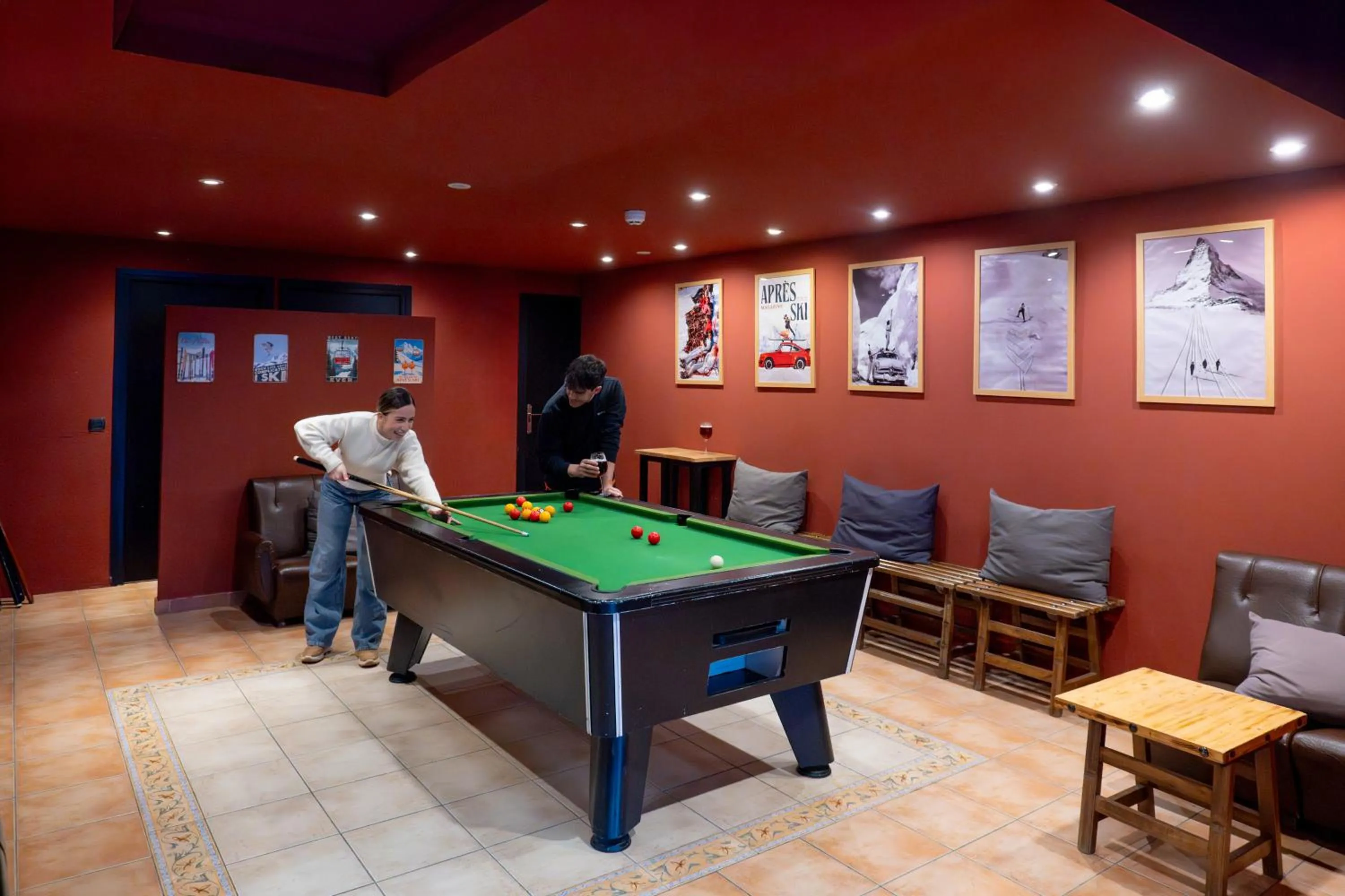 Lounge or bar in Hotel Austria by Pierre & Vacances