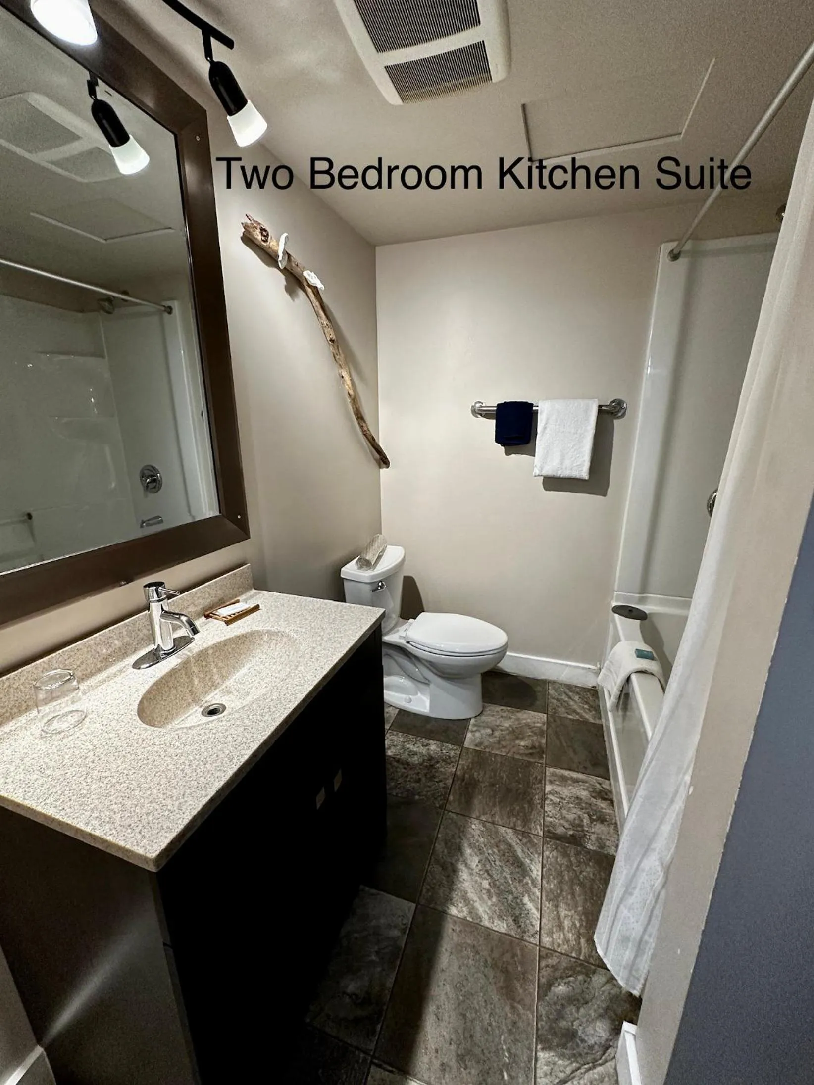 West Coast Motel on the Harbour