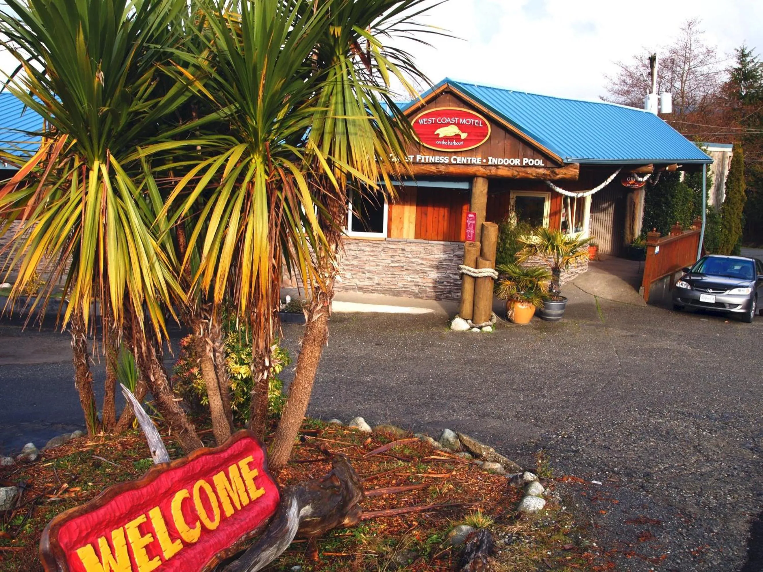 Facade/entrance in West Coast Motel on the Harbour