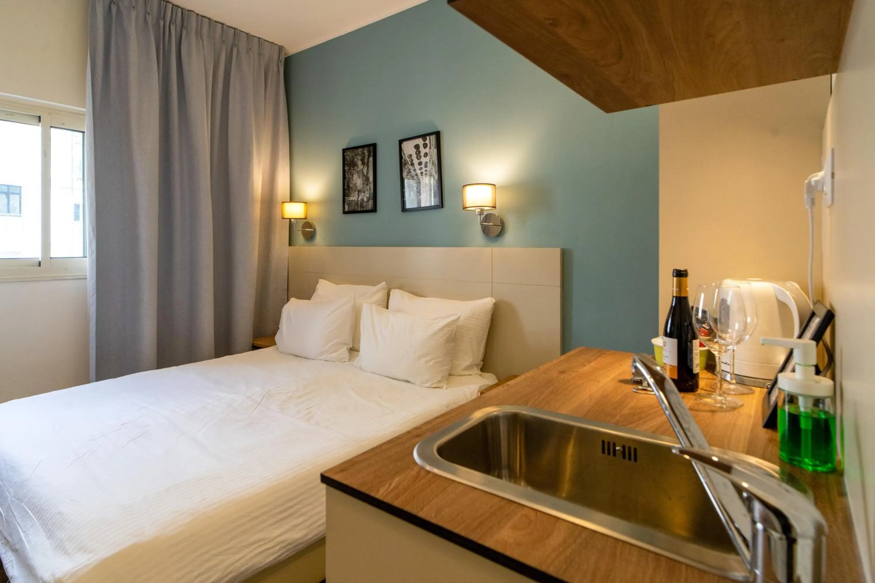 Bed in Shlomtzi Hotel