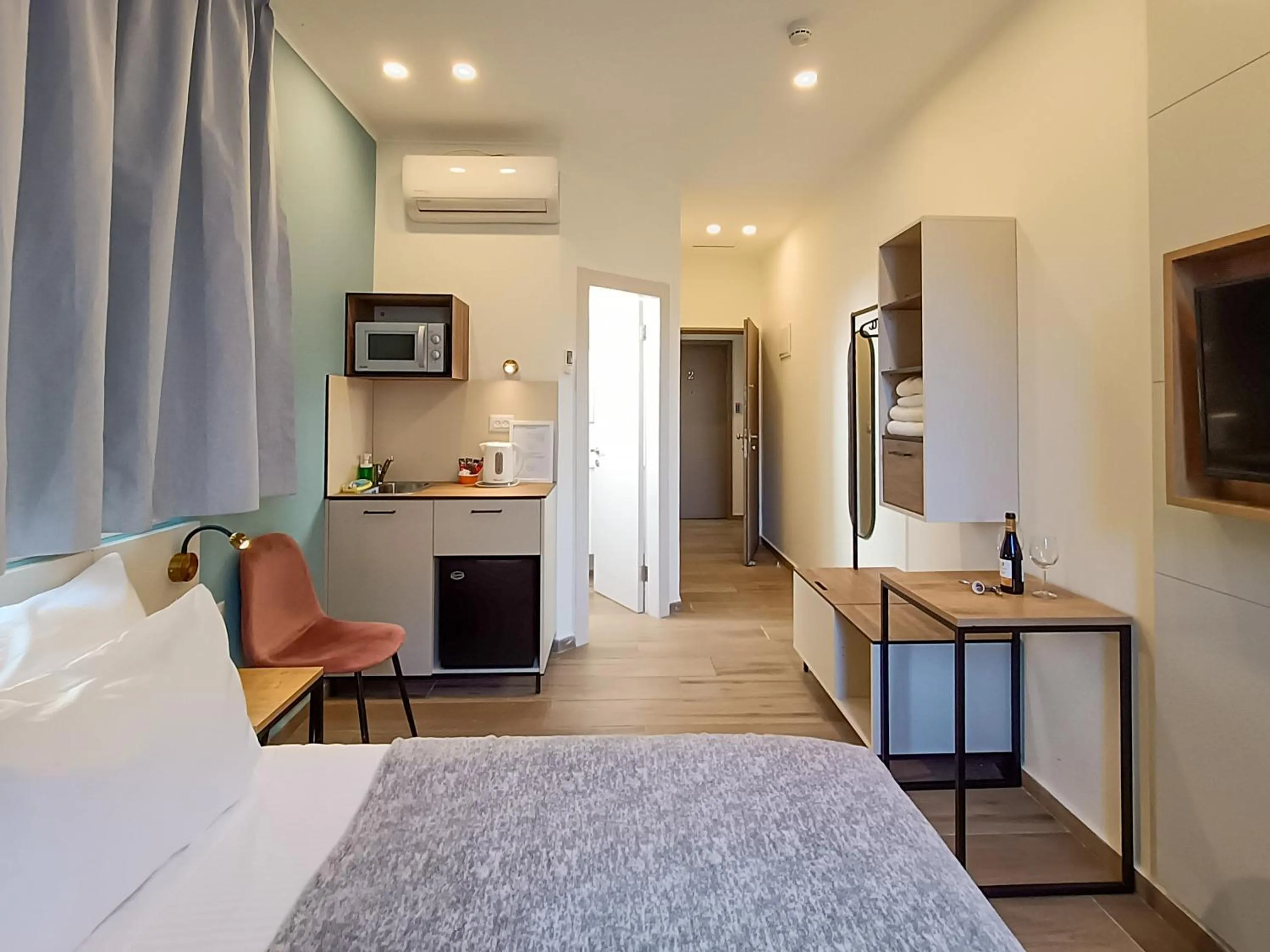 Bed in Shlomtzi Hotel