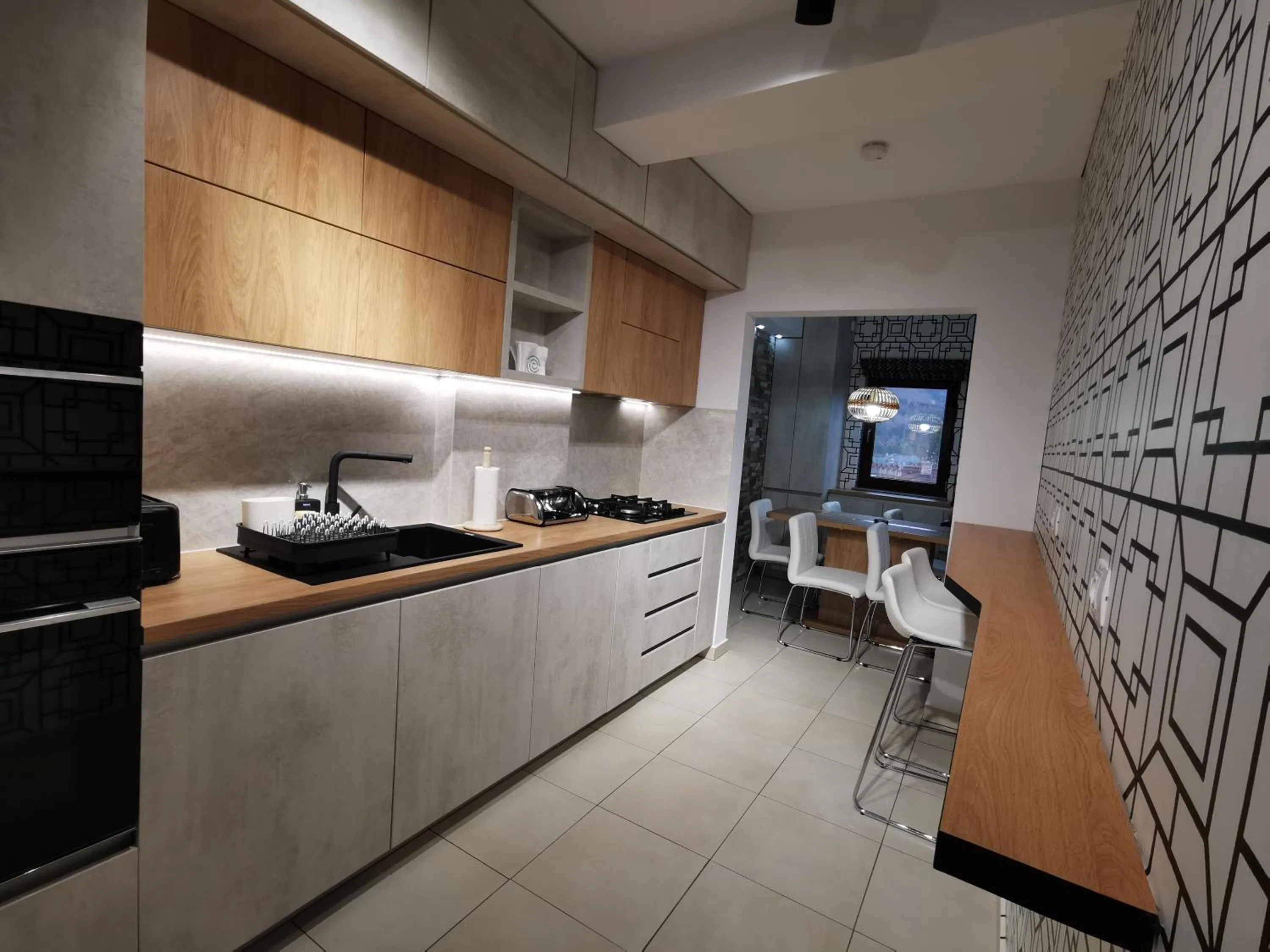 Kitchen or kitchenette in Rose Residence