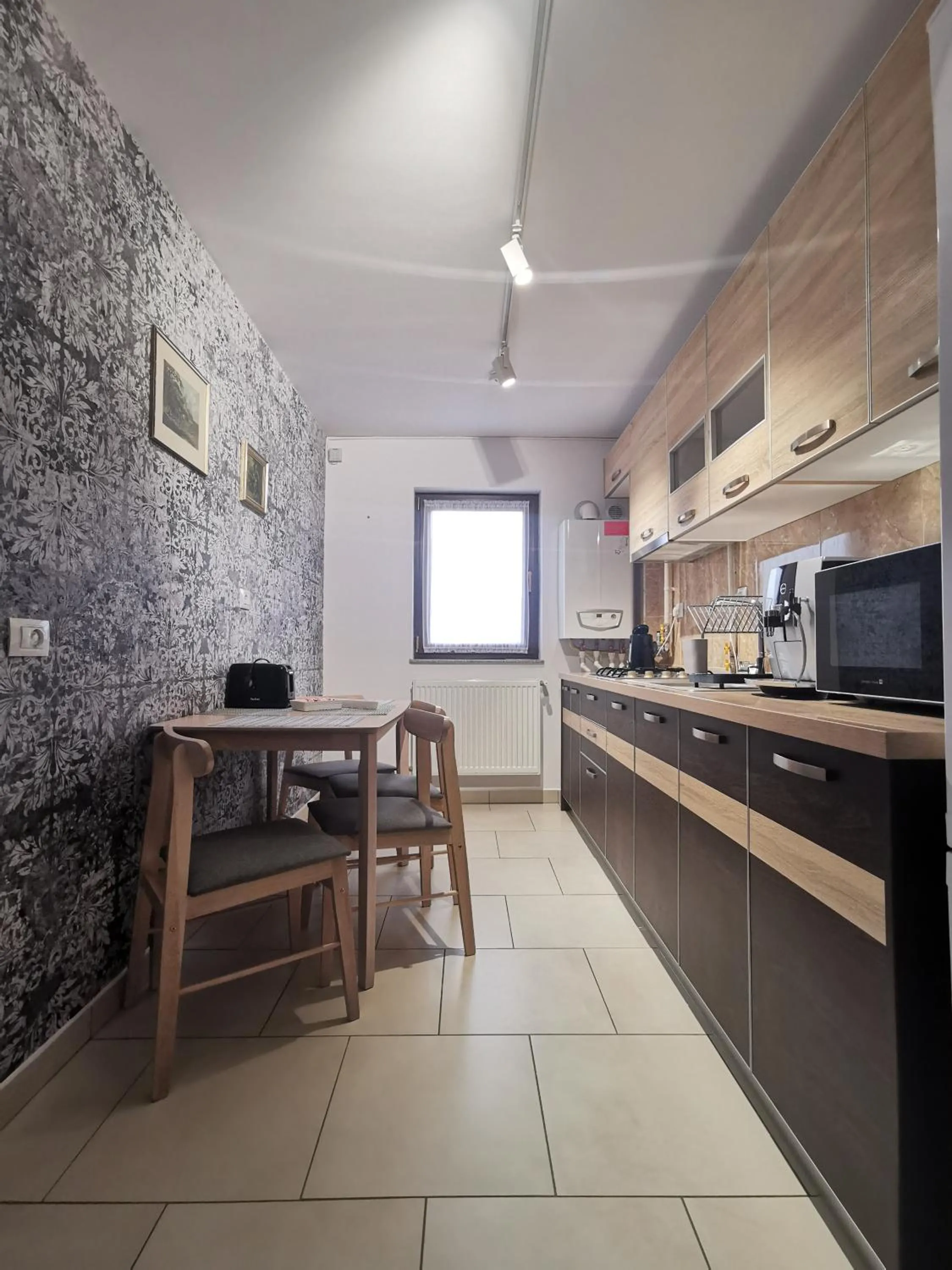 Kitchen or kitchenette in Rose Residence