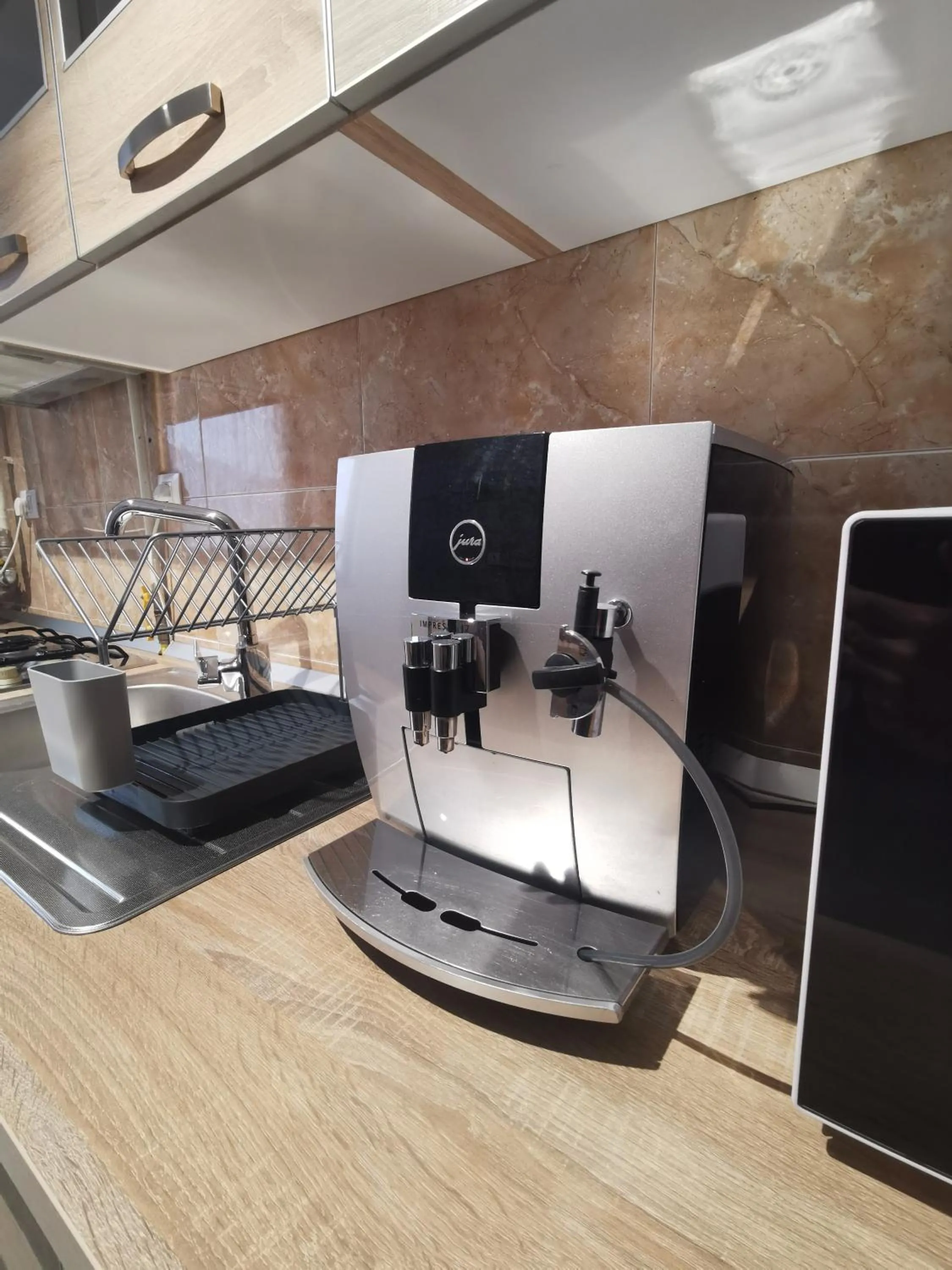 Coffee/tea facilities in Rose Residence