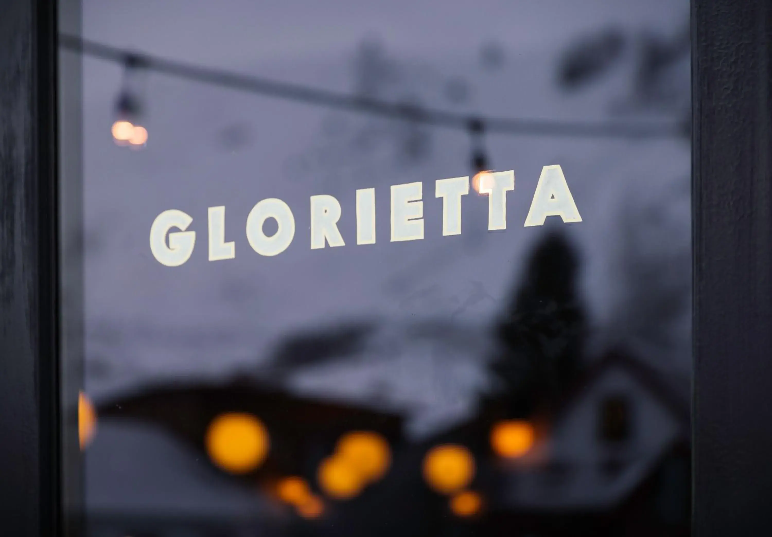 Restaurant/places to eat in Anvil Hotel Restaurant/places to eat in Anvil Hotel